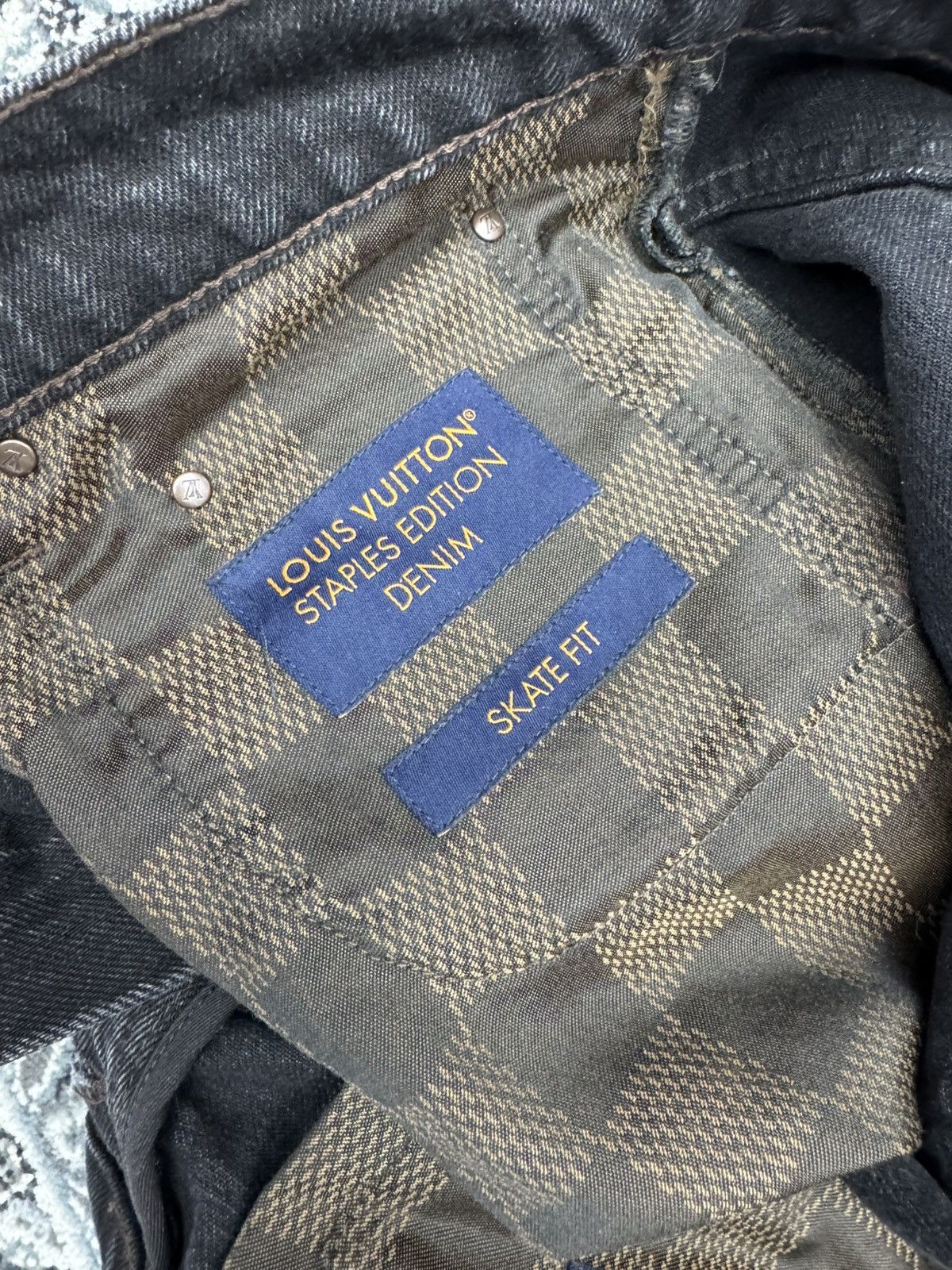 Louis Vuitton Louis Vuitton staples edition skate fit denim Size US 33 - 7 Thumbnail