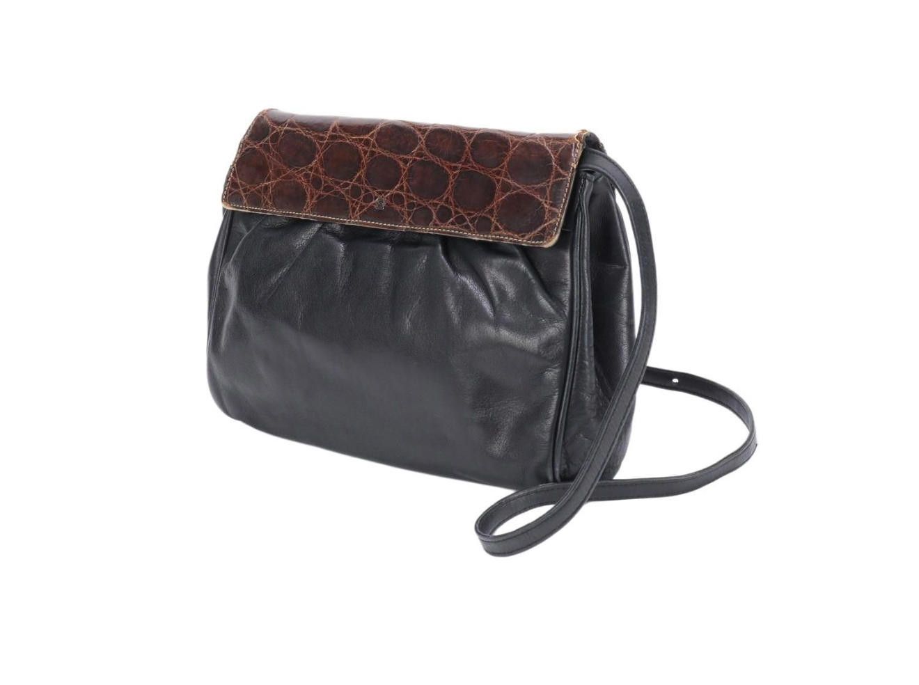 Loewe Vintage Loewe Black Shoulder Bag with Croc Embossed Flap Size ONE SIZE - 15 Thumbnail