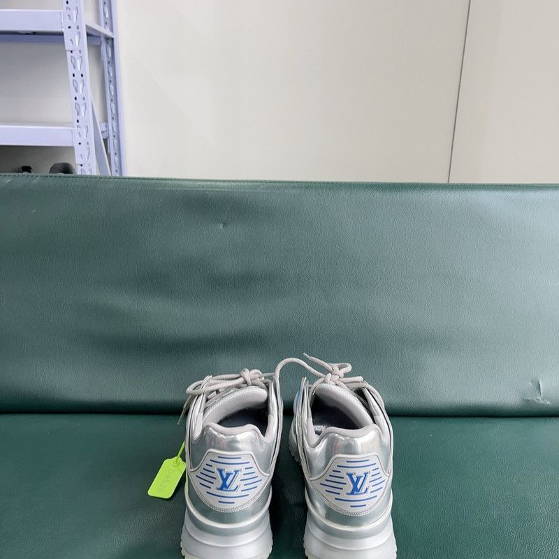 Louis Vuitton Louis Vuitton Silver Zig Zag Casual Sneakers for Men - Size US 8.5 / EU 41-42 - 3 Thumbnail
