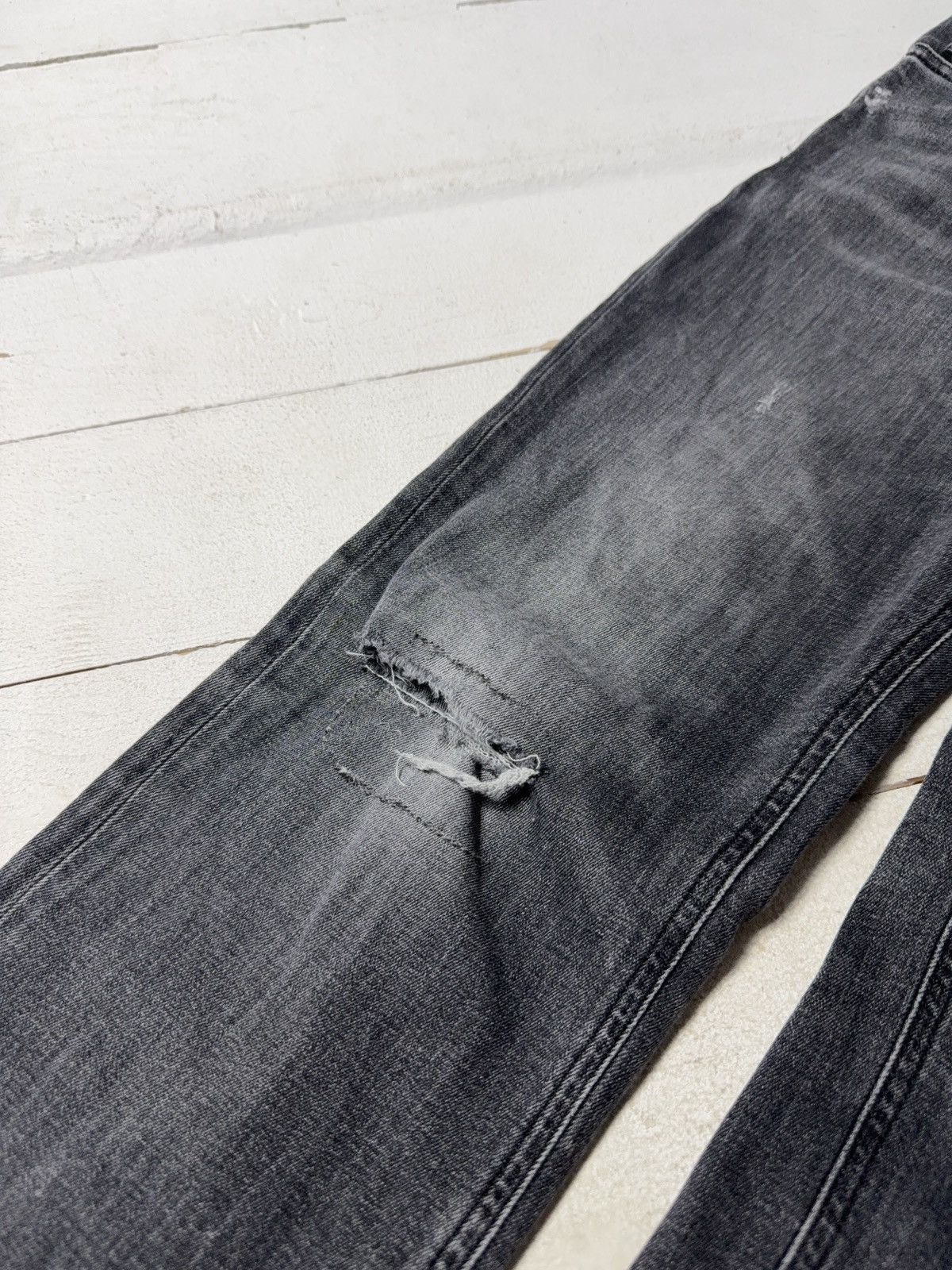 Diesel Luxury 00s Diesel Sleenker Grey Wash Skinny Jeans Knee Rip Size US 33 - 5 Thumbnail