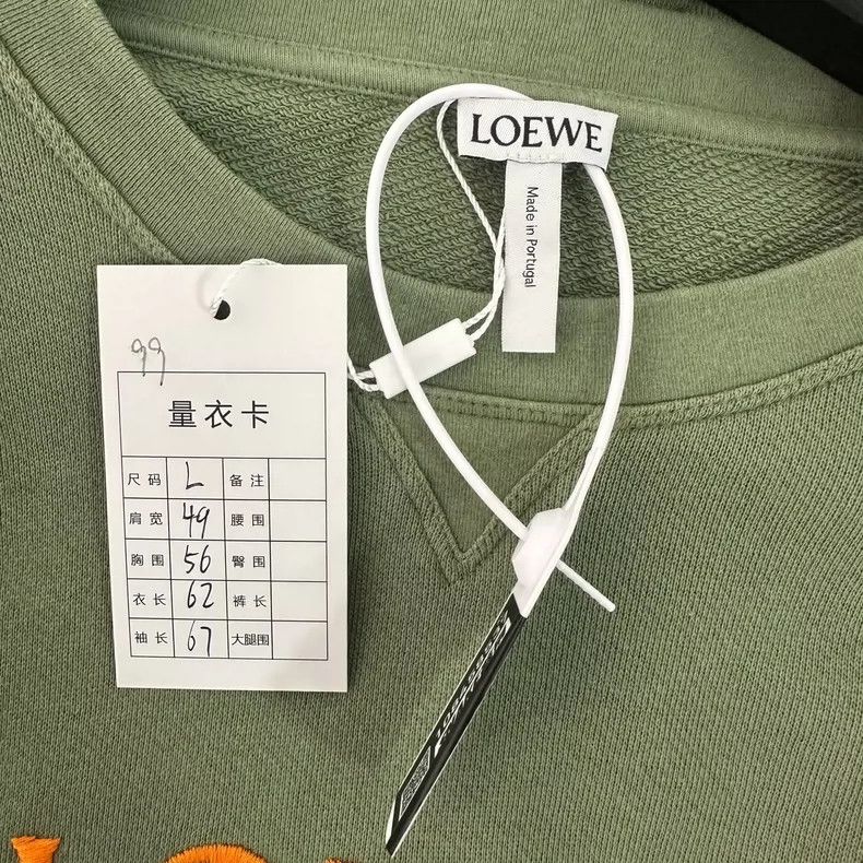 Loewe LOEWE Solid color round neck letter embroidered long sleev Size US L / EU 52-54 / 3 - 5 Thumbnail