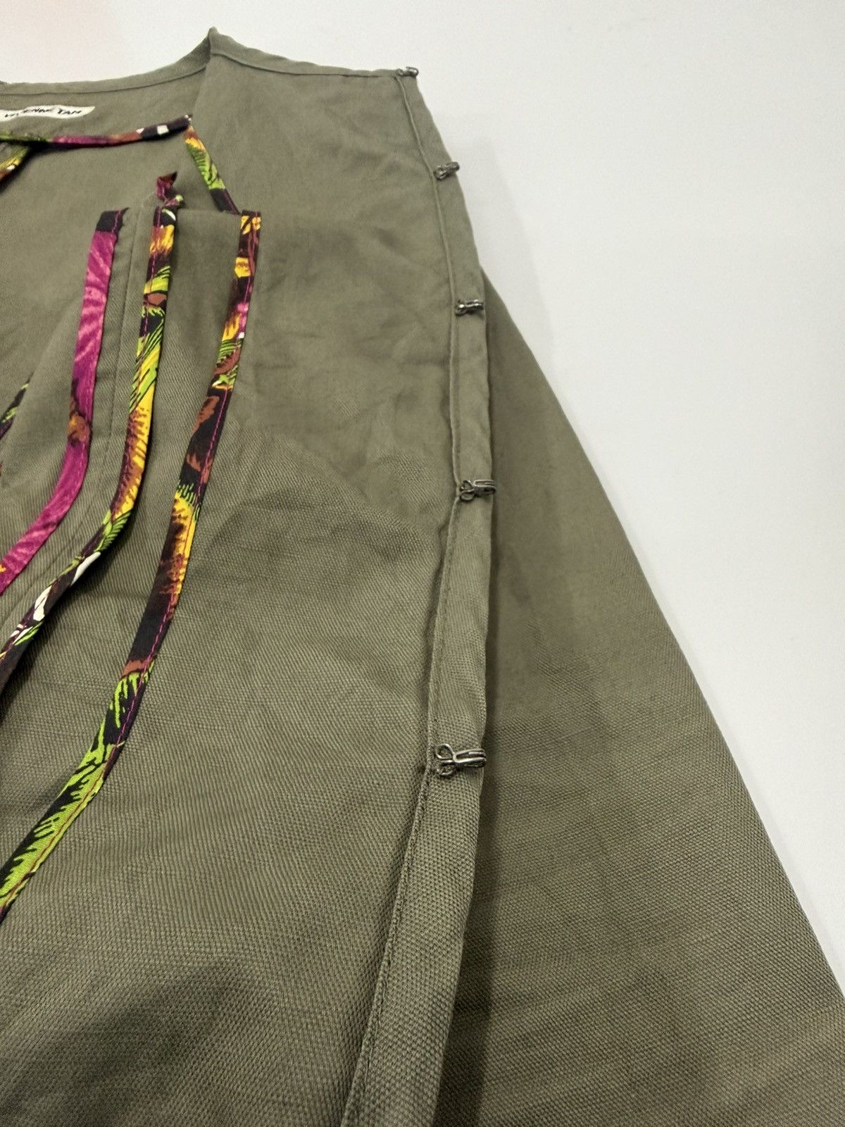 Vivienne Tam 🔥 90s Vivienne Tam Olive Cropped Jacket Boho Beaded Designer Size S / US 4 / IT 40 - 13 Thumbnail