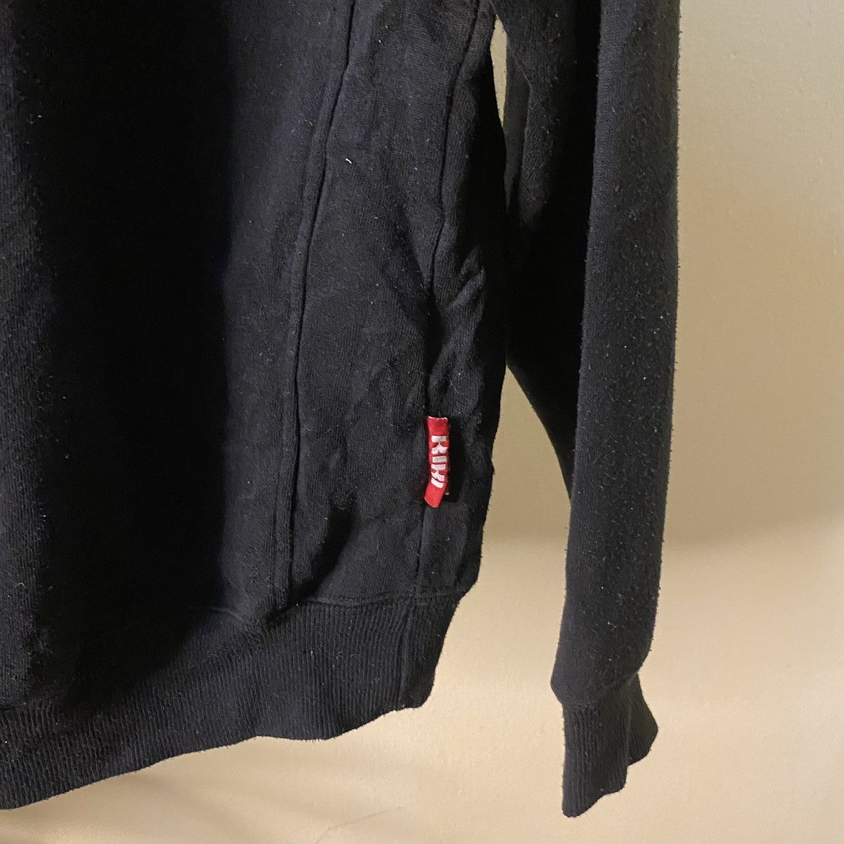 Vintage Vintage 2000s Kiki Surf Wax America Sweatshirt Size US M / EU 48-50 / 2 - 3 Thumbnail