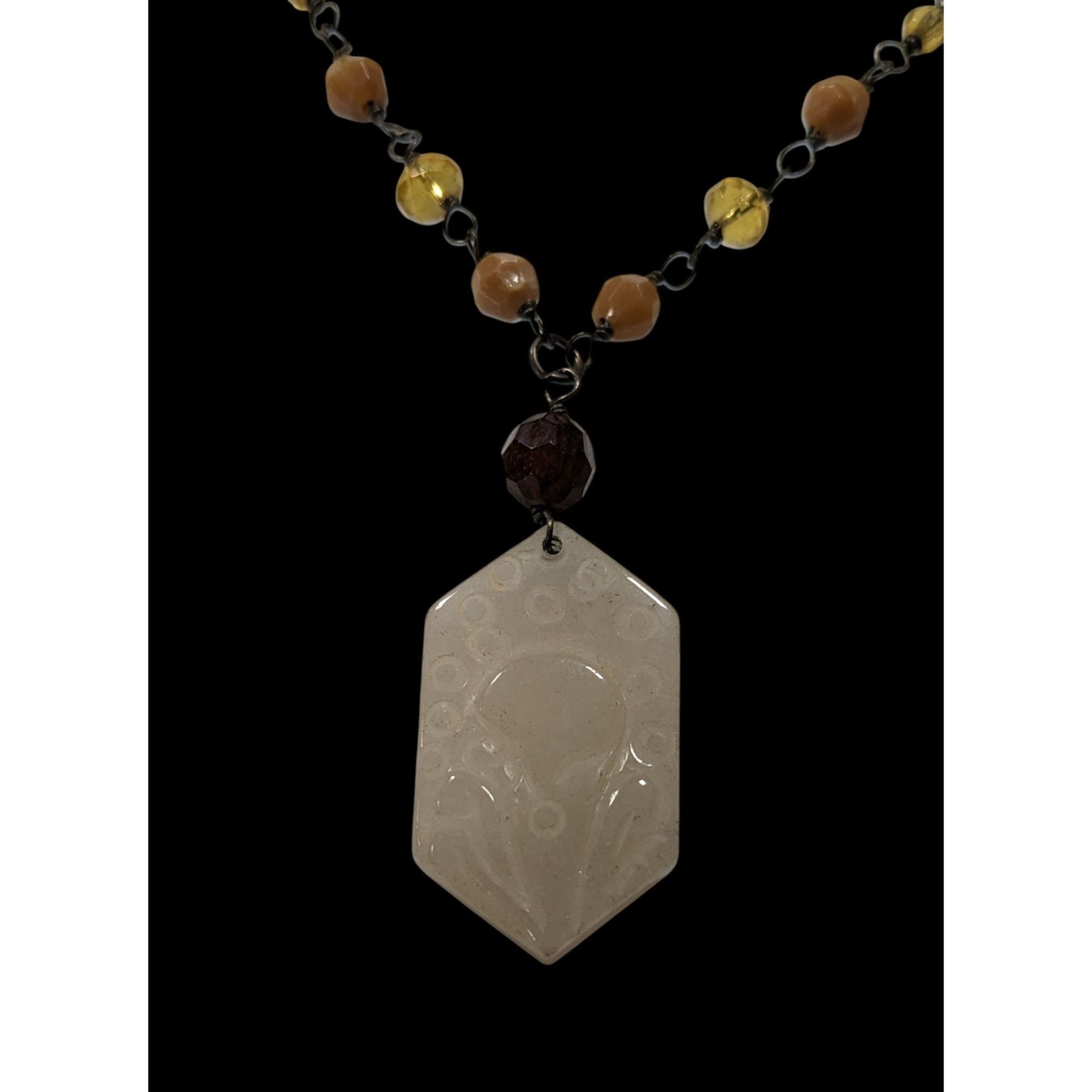 Other Vintage Carved Quartz Pendant Necklace With Beaded Chain Size ONE SIZE - 4 Thumbnail