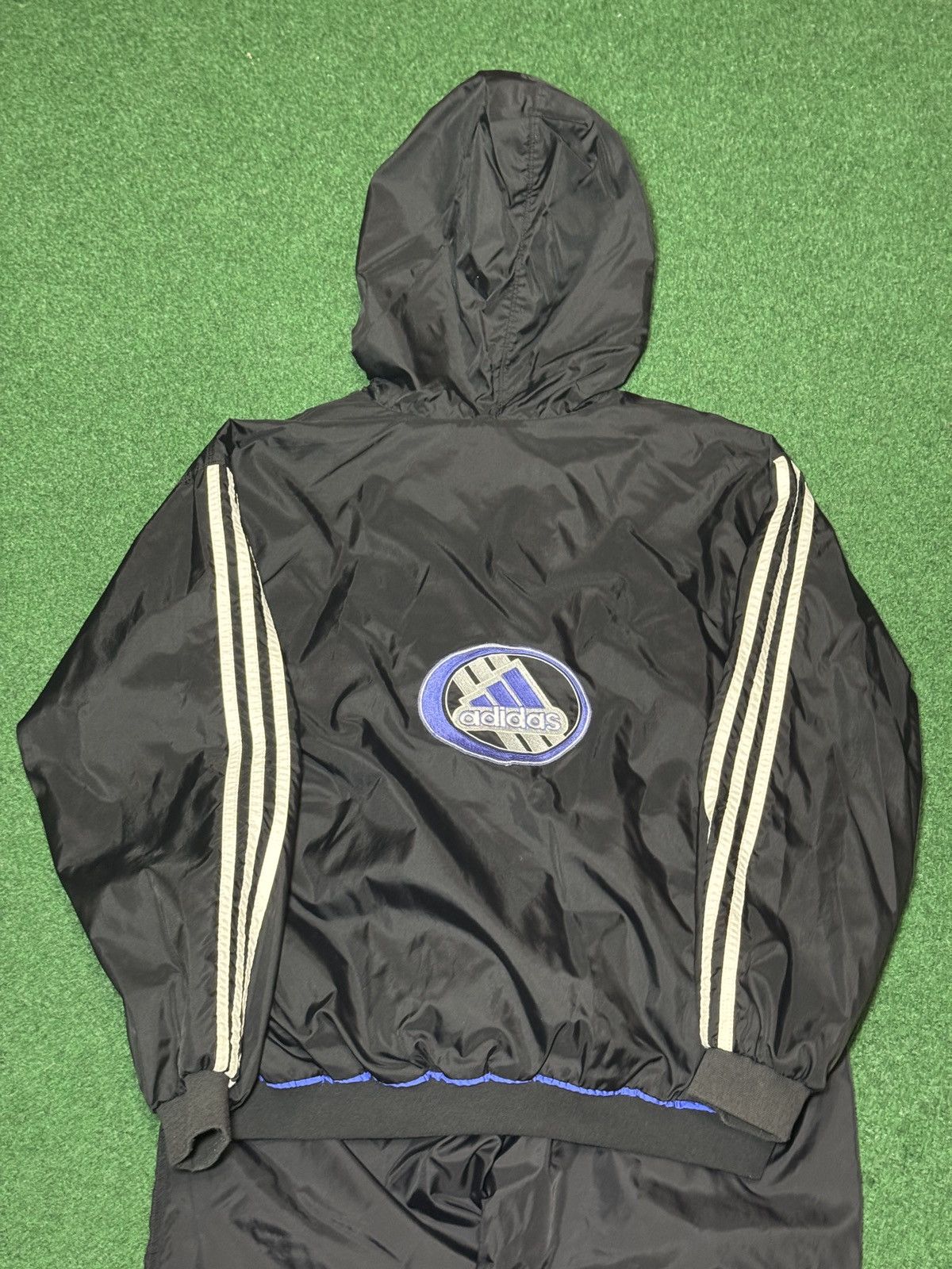 Adidas Adidas Vintage Women Med Windbreaker Track Suit 90s 2 Piece Size M / US 6-8 / IT 42-44 - 4 Thumbnail