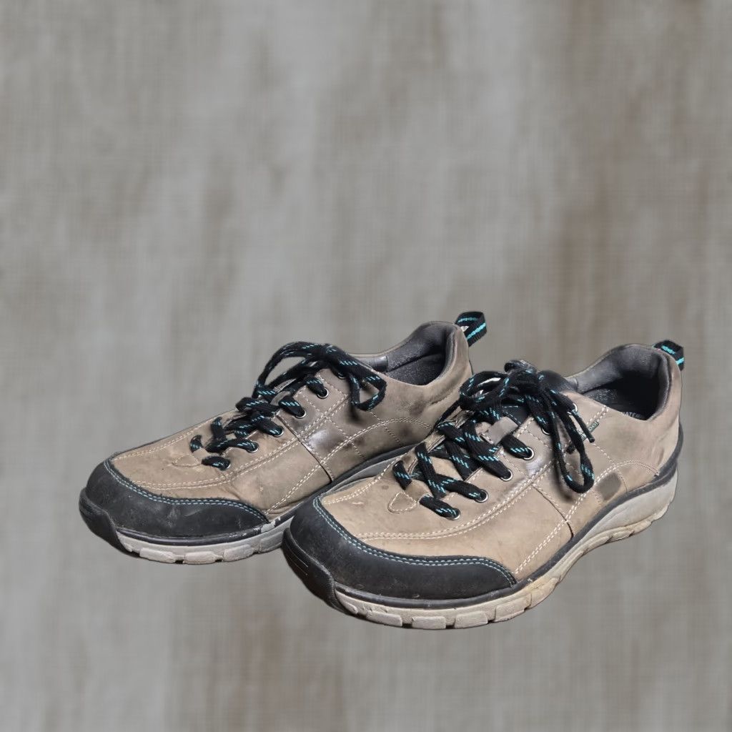 Clarks Clarks Wave Walk Trek Waterproof Walking Tan Suede Leather 26064755 Men's 9.5W Size US 10 / EU 43 - 1 Thumbnail