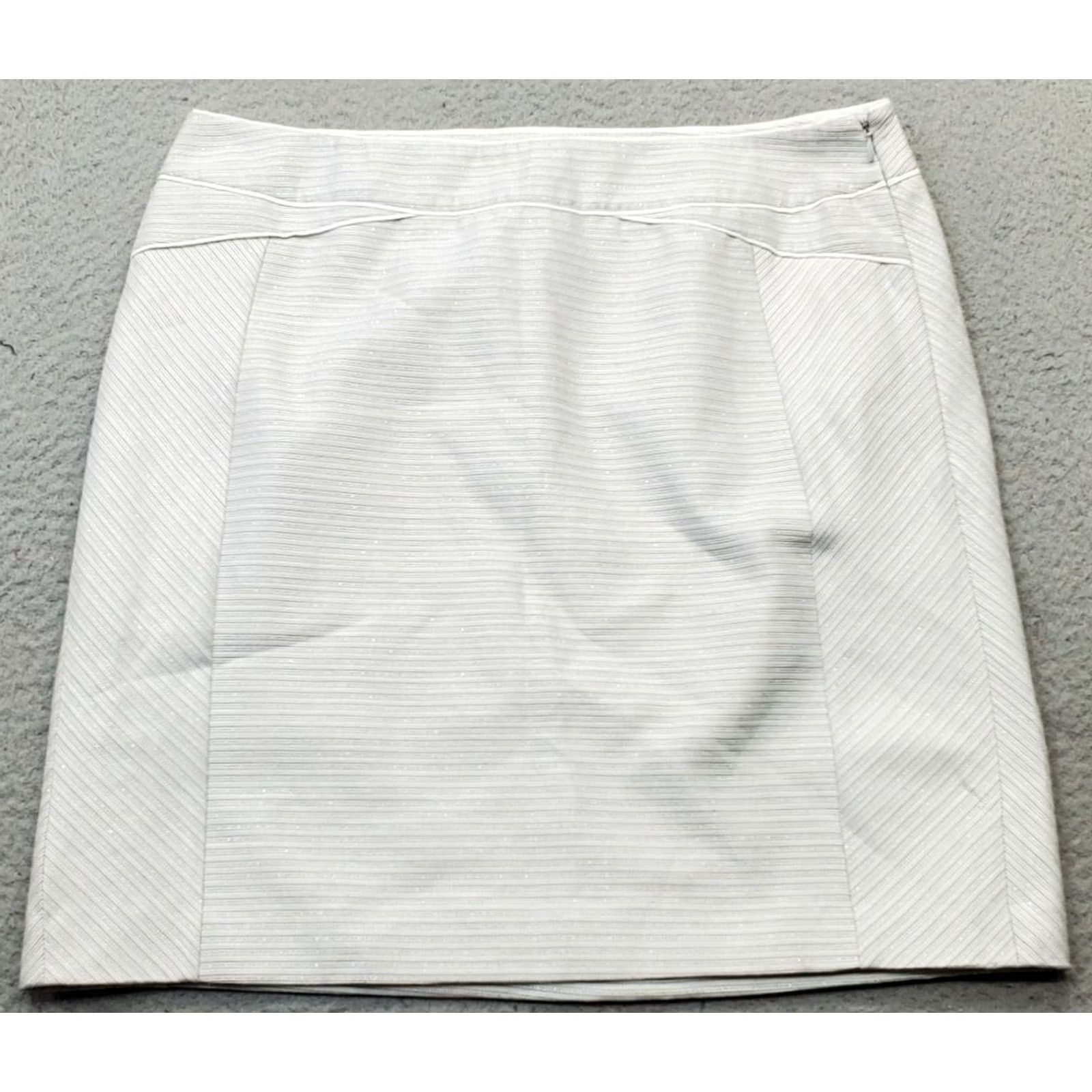 White House Black Market White House Black Market Mini Skirt Womens Size 14 Multicolor Tweed High Waist Side Zip Skirt Womens 14 Tweed Zip NWT Modern Outdoor Casual 90s Size 36" / US 14 / IT 50 - 2 Thumbnail