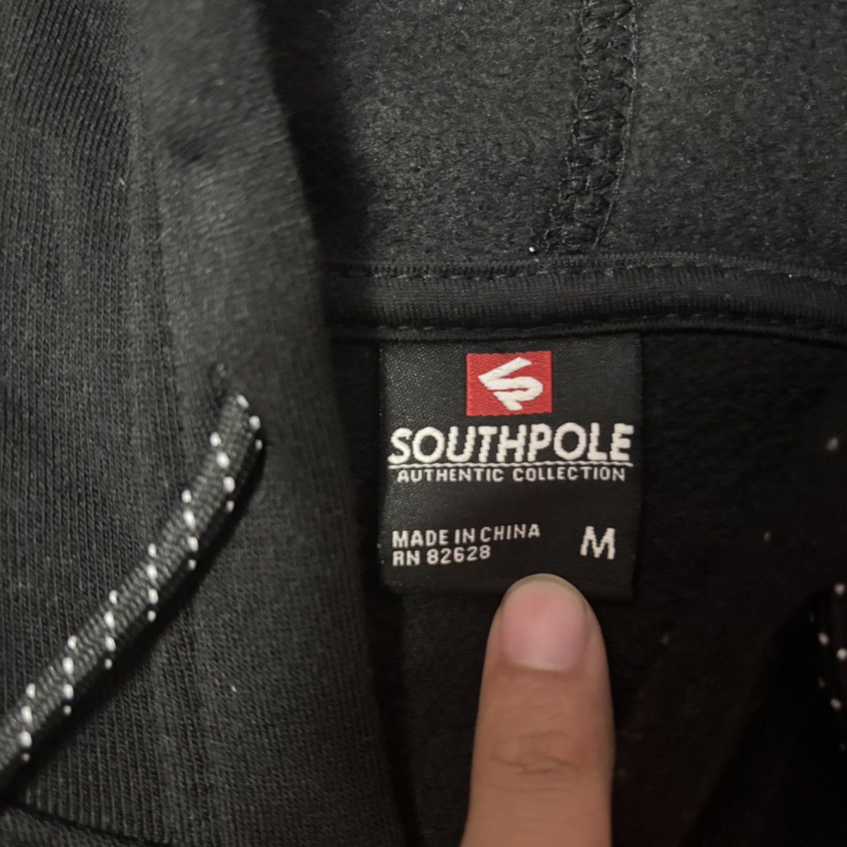 Southpole Southpole Mens Hoodie Size Medium New Legend Bear Streetwear Size US M / EU 48-50 / 2 - 2 Thumbnail