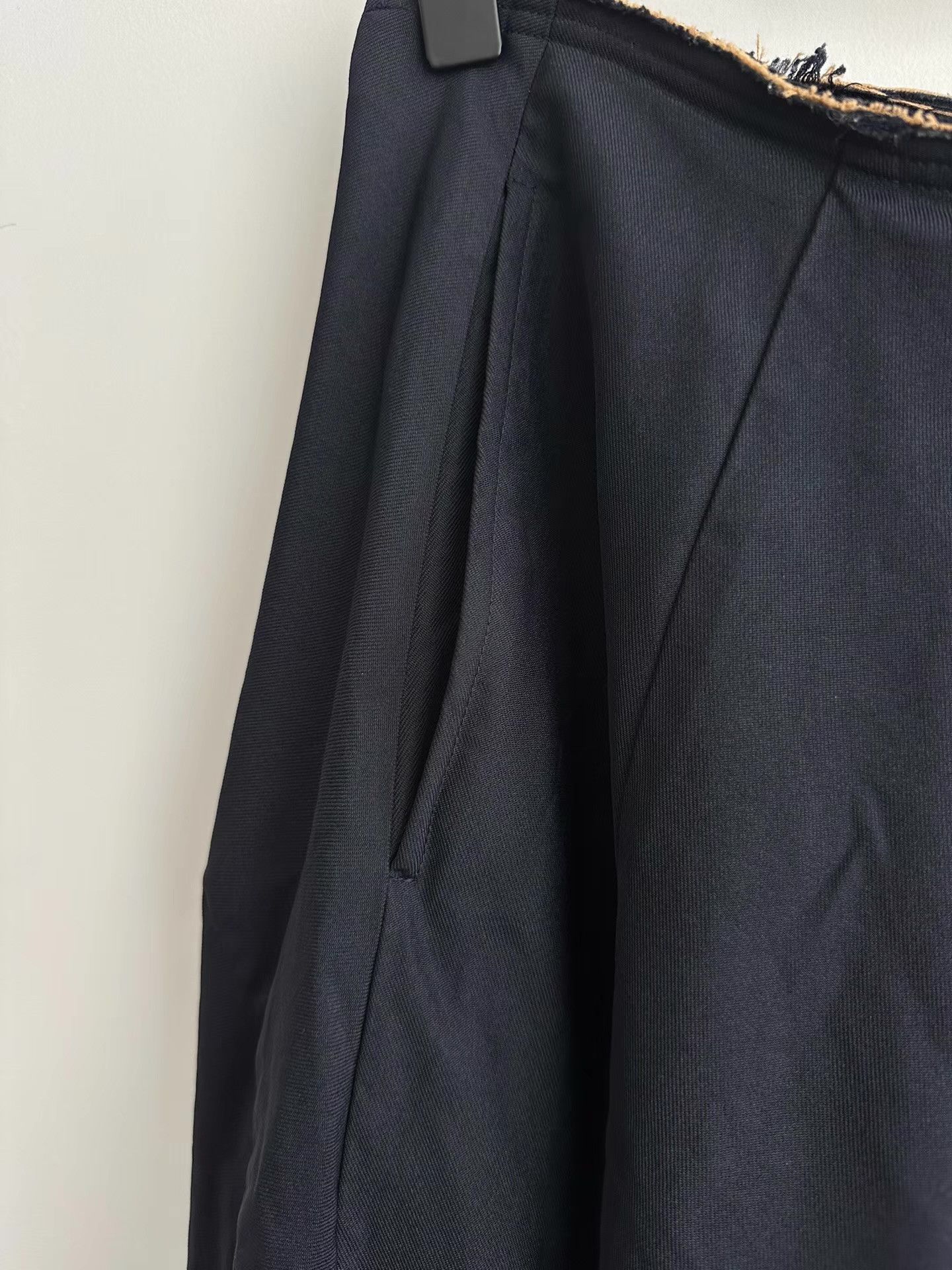 Comme des Garcons Comme des Garçons CDG Main Line Irregular Midi Skirt Ｑ24 Size 34" / US 12 / IT 48 - 6 Thumbnail