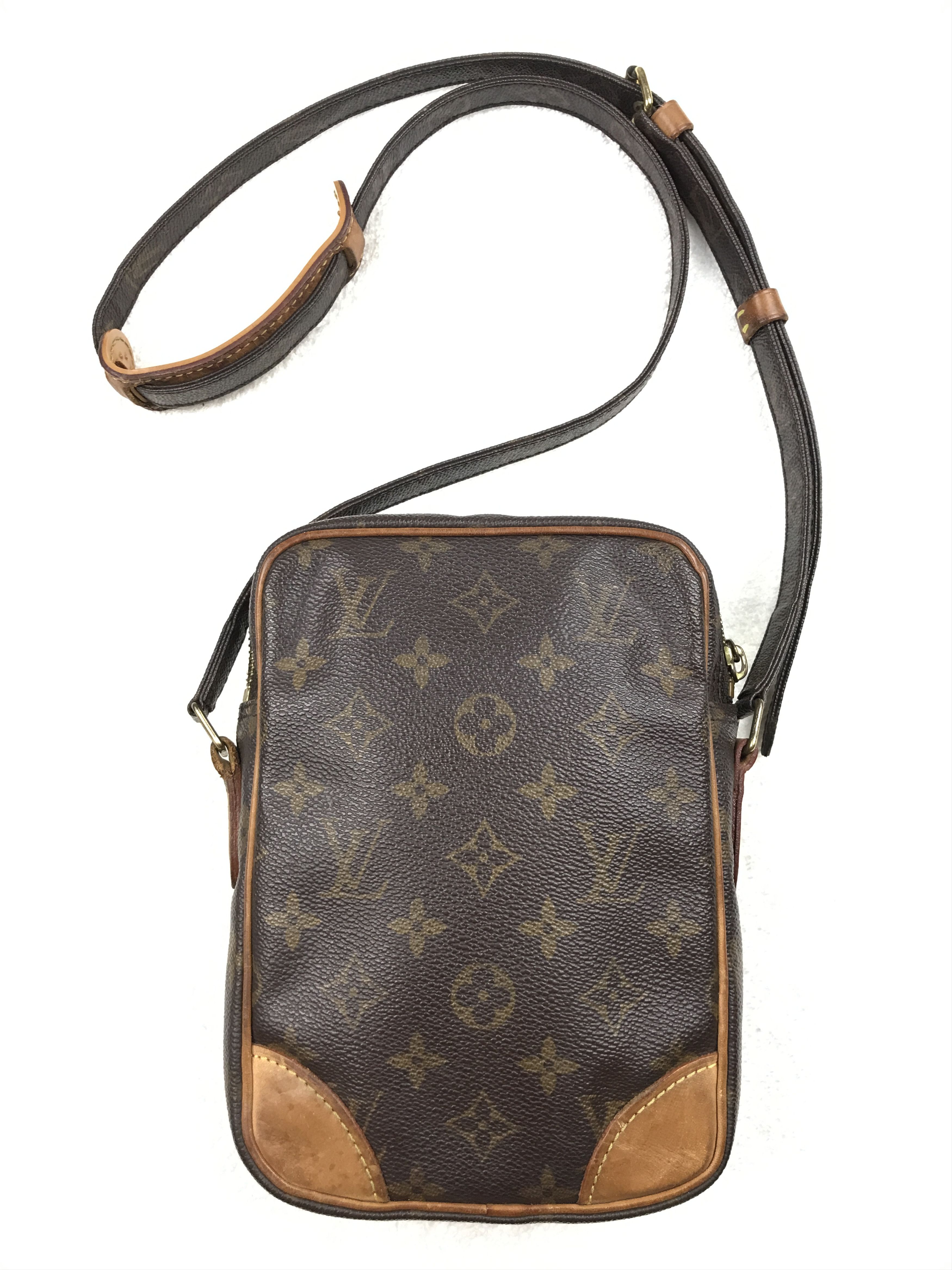 Louis Vuitton × Vintage Vintage Louis Vuitton Danube Monogram Canvas crossbody bag Size ONE SIZE - 1 Thumbnail