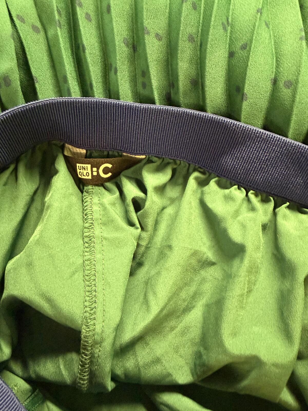 Other Uniqlo Green pleated midi skirt in size XS Size 26" / US 2 / IT 38 - 2 Thumbnail