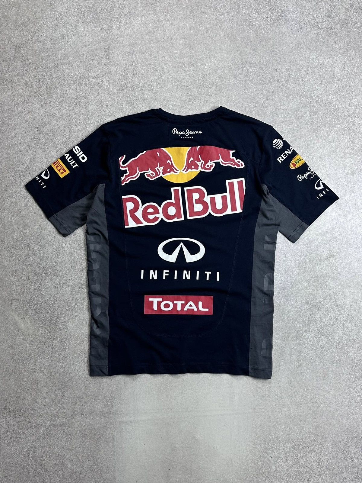 Pepe Jeans Vintage Pepe Jeans F-1 Racing Red Bull T-shirt M Size US M / EU 48-50 / 2 - 1 Thumbnail
