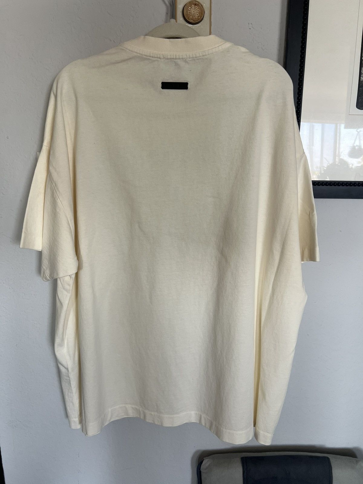 Fear of God NWT - Main label cream oversized cotton t-shirt Size US M / EU 48-50 / 2 - 2 Thumbnail