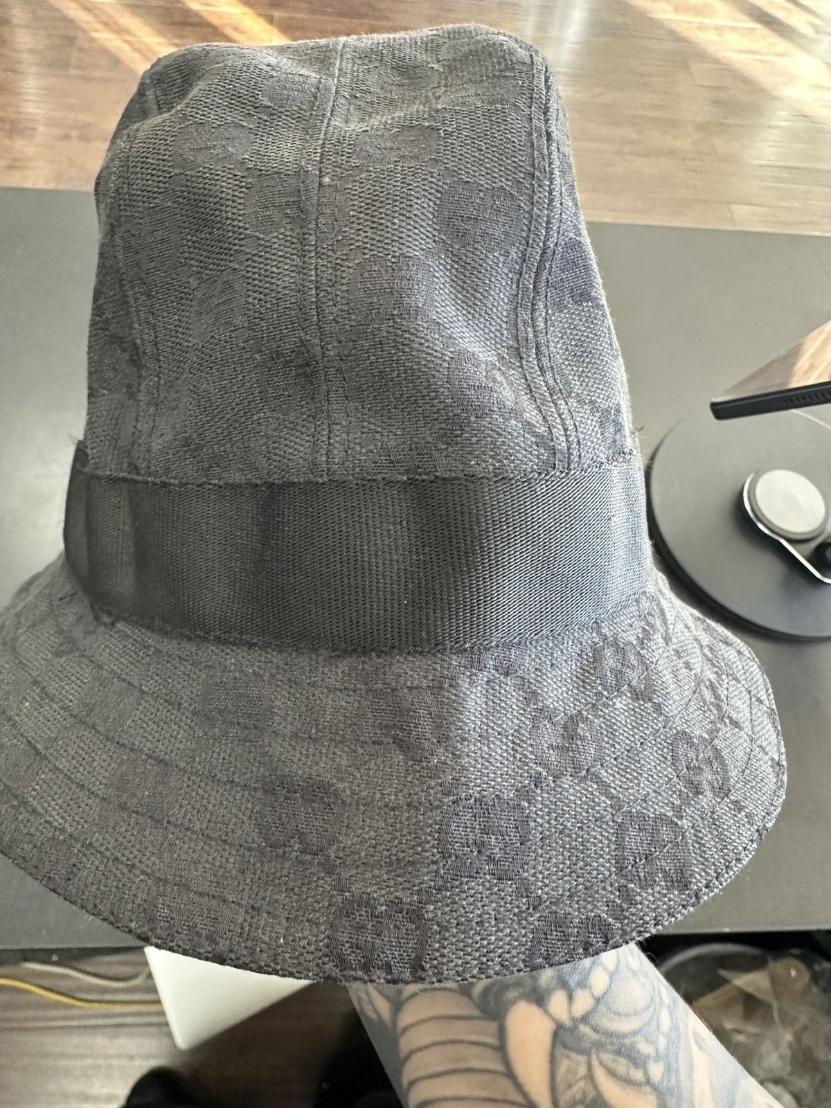 Gucci GUCCI BUCKET HAT MONOGRAM BLACK MEDIUM Size 32 - 3 Thumbnail