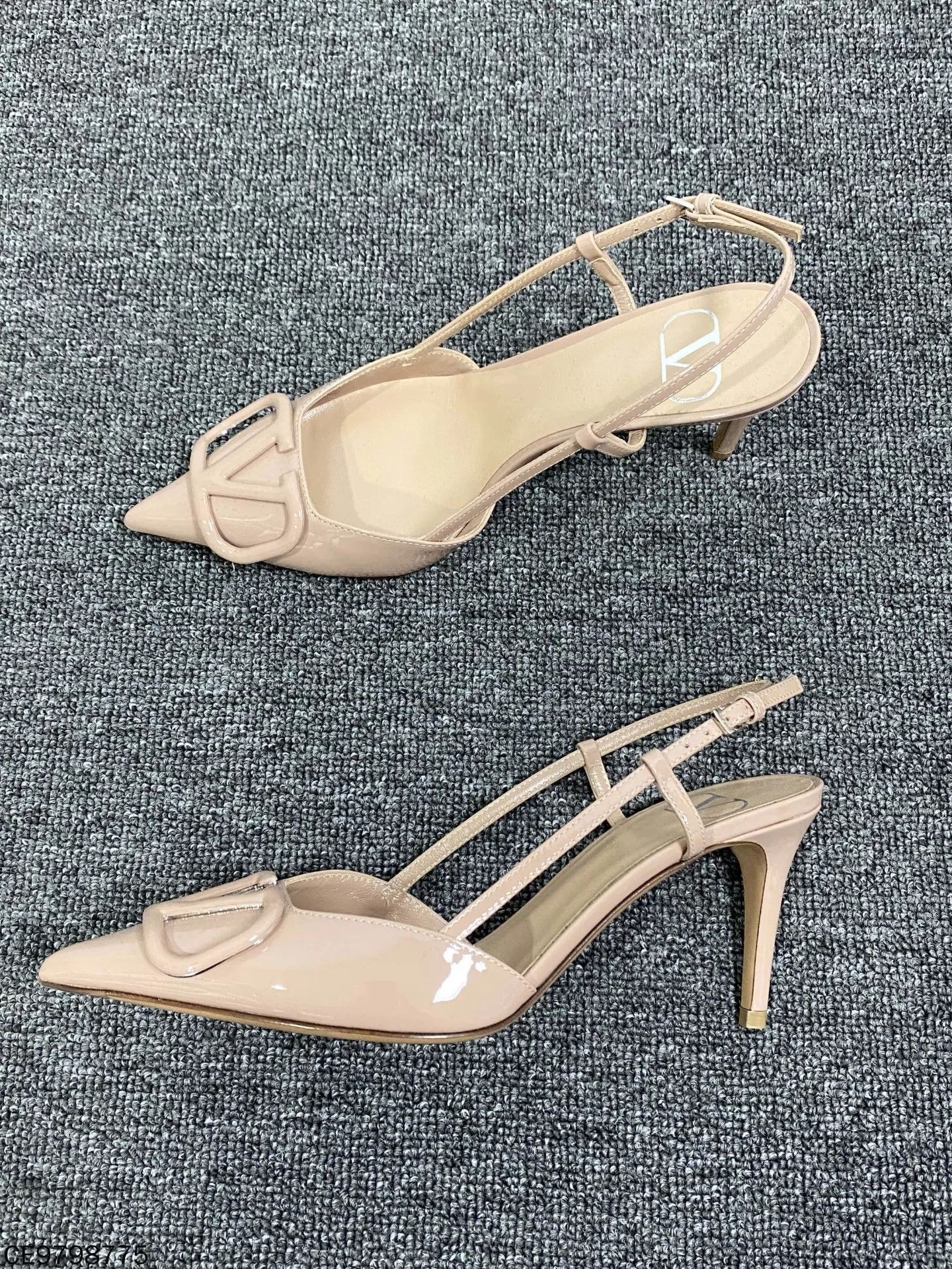 Valentino Valentino Nude Patent Leather Heels 36 New Size US 5.5 / IT 35.5 - 4 Thumbnail