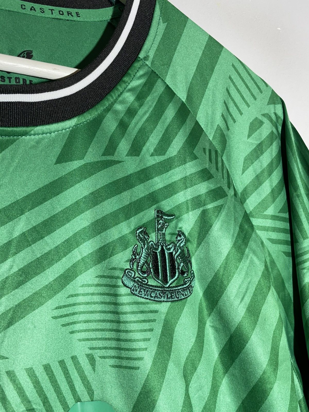 Castore #9 Callum Wilson Newcastle United Castore 2023/24 Jersey Size US XXL / EU 58 / 5 - 5 Thumbnail