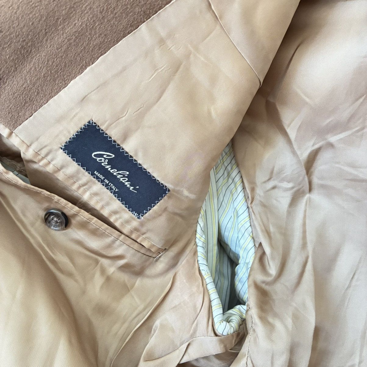 Corneliani Corneliani 100% Virgin Wool Camel Overcoat - Italy - Size 36R - 7 Thumbnail