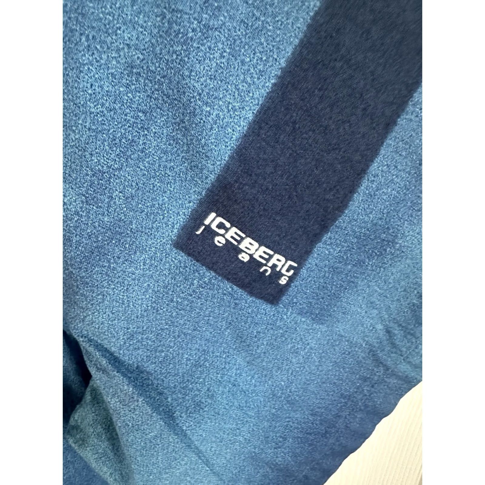 Vintage VINTAGE Iceberg Shirt Mens XL Blue Button-Up 90s Geometric Embroidered Spider Web Spellout Logo Hip Hop Size US XL / EU 56 / 4 - 3 Thumbnail
