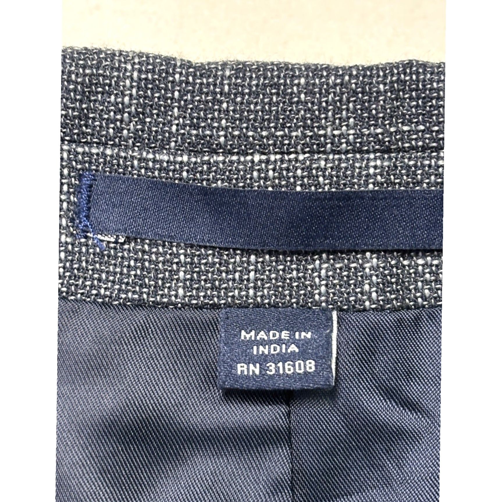 Vintage VINTAGE JOS A BANK 1905 Mens Gray Plaid Tailored Fit Sport Coat Blazer 42R Size 42R - 4 Thumbnail