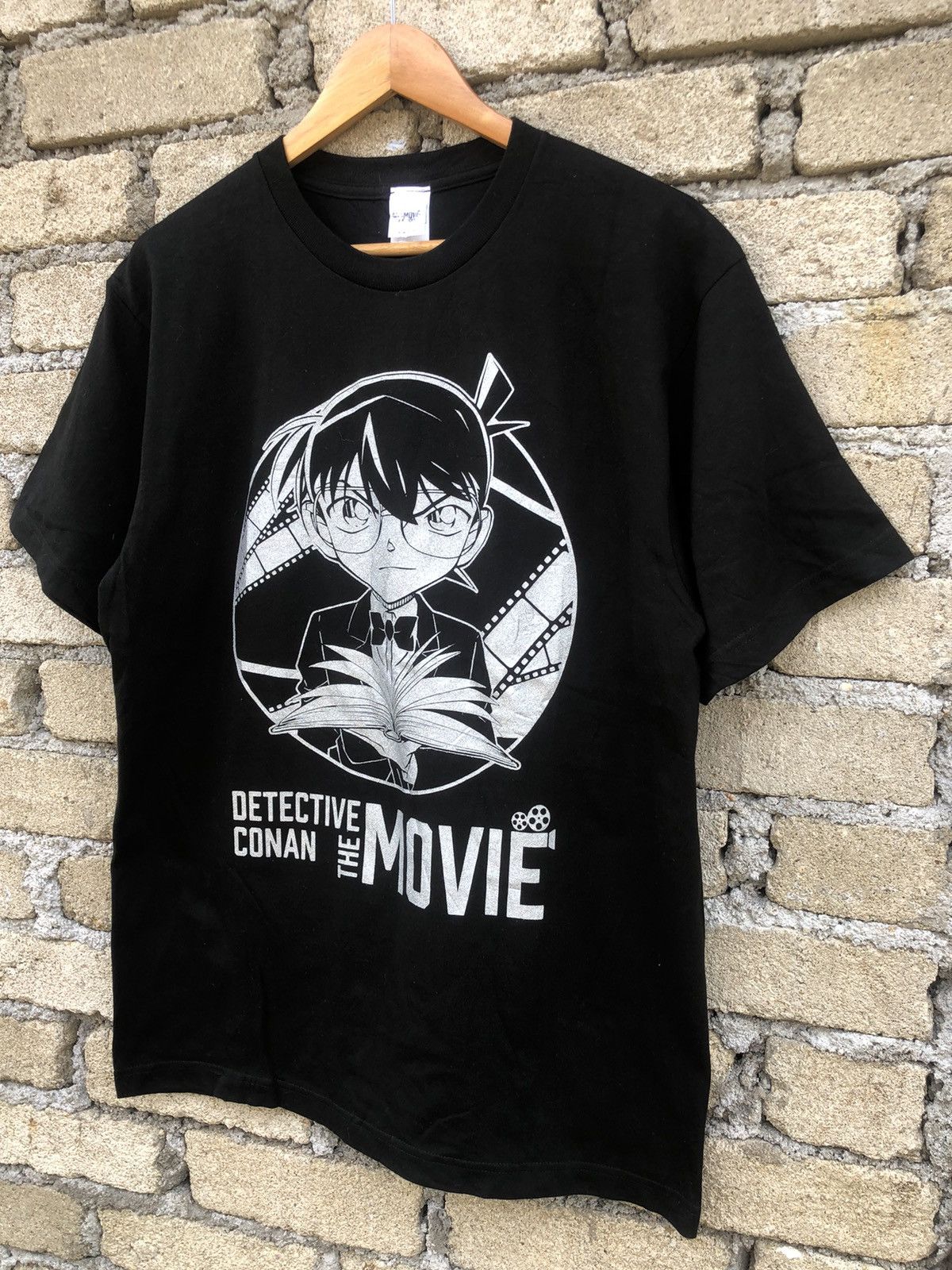 Anime Vintage Y2K Anime Detective Conan The Movie Glitter Tshirts Size US L / EU 52-54 / 3 - 4 Thumbnail