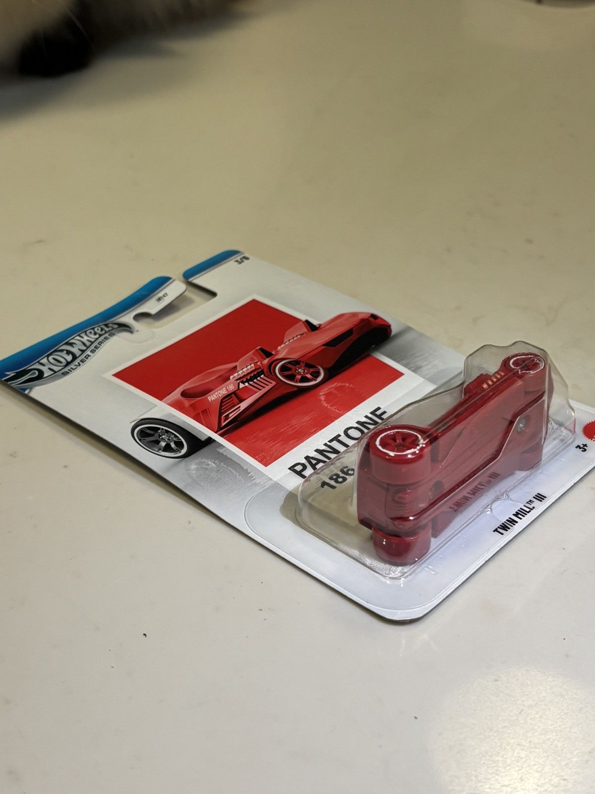 Other Pantone™ x Hotwheel “Twinmill III” 186 Size ONE SIZE - 6 Thumbnail
