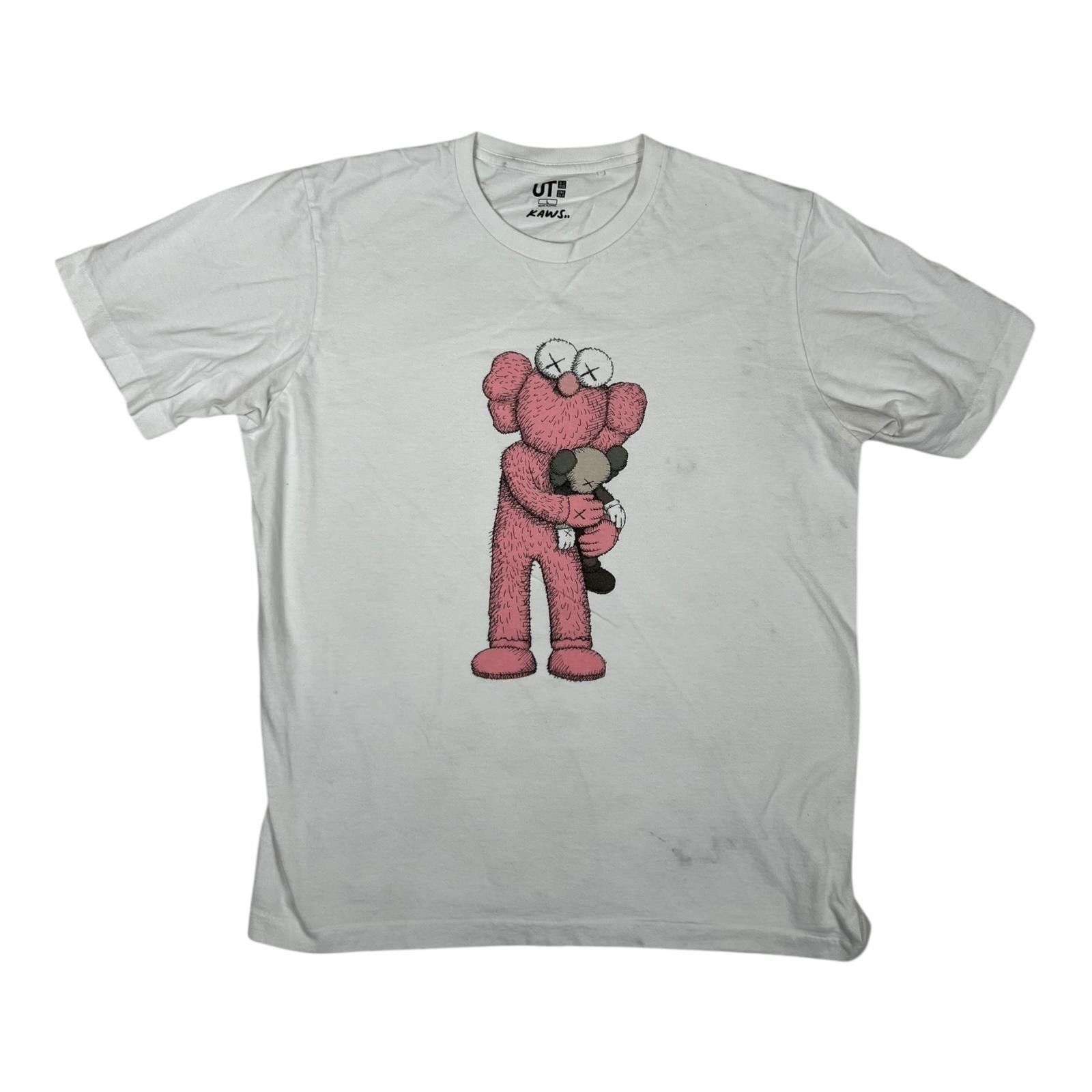 Uniqlo KAWS Uniqlo UT T-Shirt Mens Large White Pink BFF Companion S Size US L / EU 52-54 / 3 - 1 Thumbnail