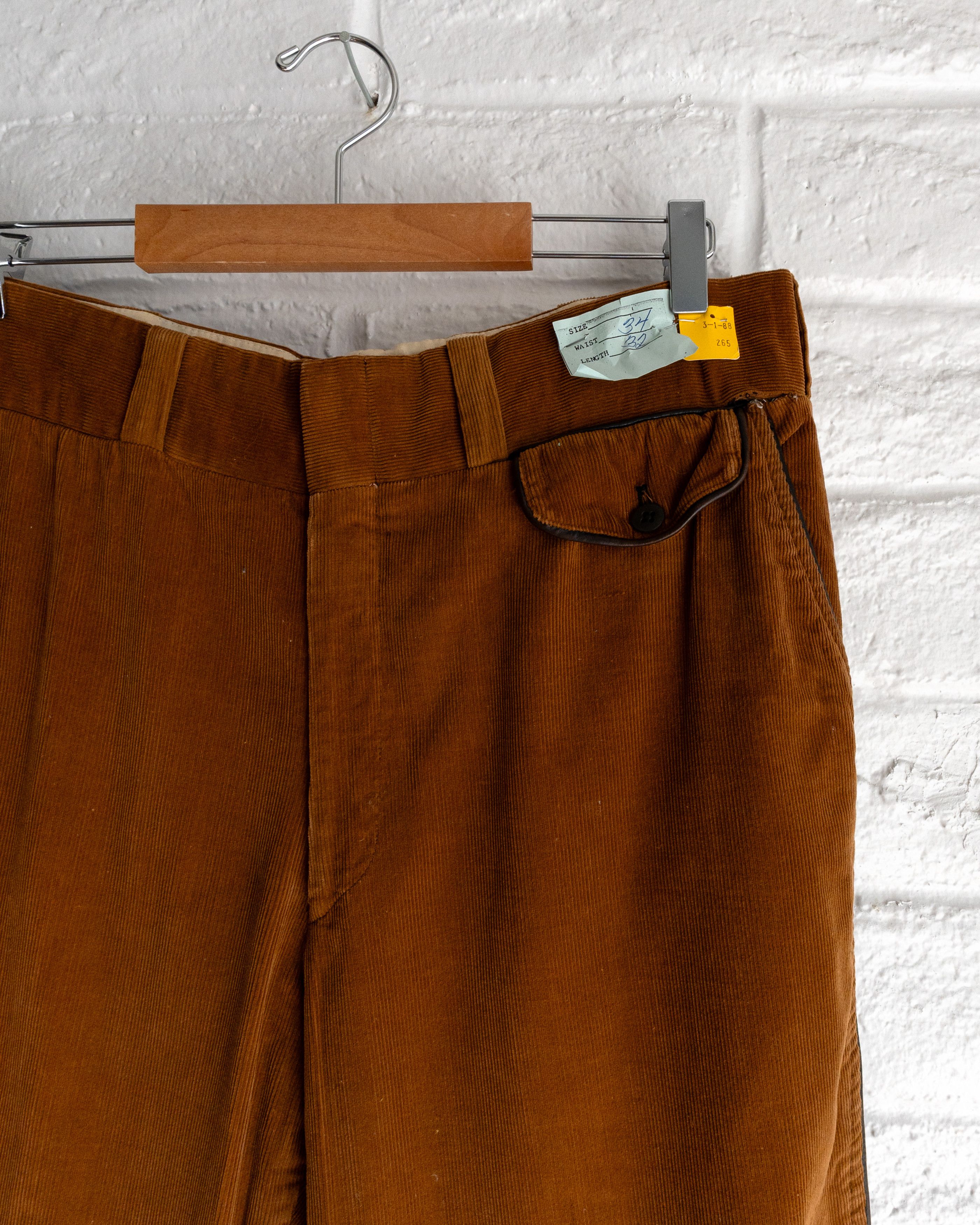 Vintage Vintage 1970s Brown Corduroy Trouser Pants Leather Trim Size US 34 / EU 50 - 2 Thumbnail
