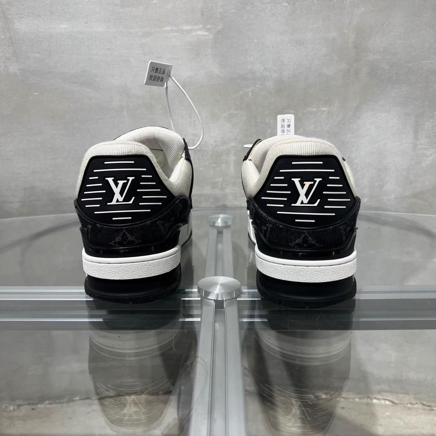Louis Vuitton LV Trainer Black and White Denim UK7 41 Size US 8 / EU 41 - 6 Thumbnail