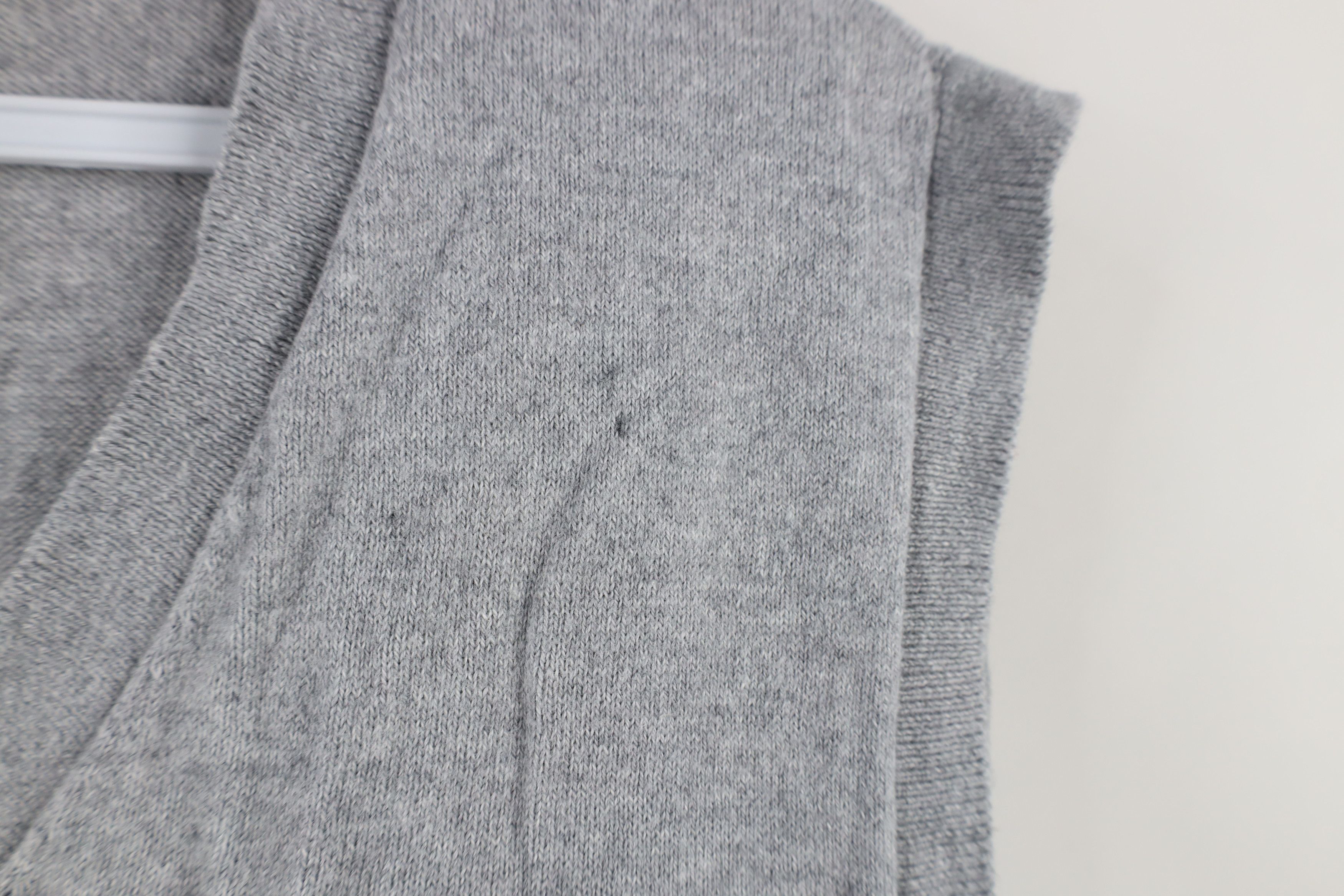 L.L. Bean × Vintage Vintage LL Bean Cashmere Knit V-Neck Sweater Vest Gray Size US XL / EU 56 / 4 - 4 Thumbnail