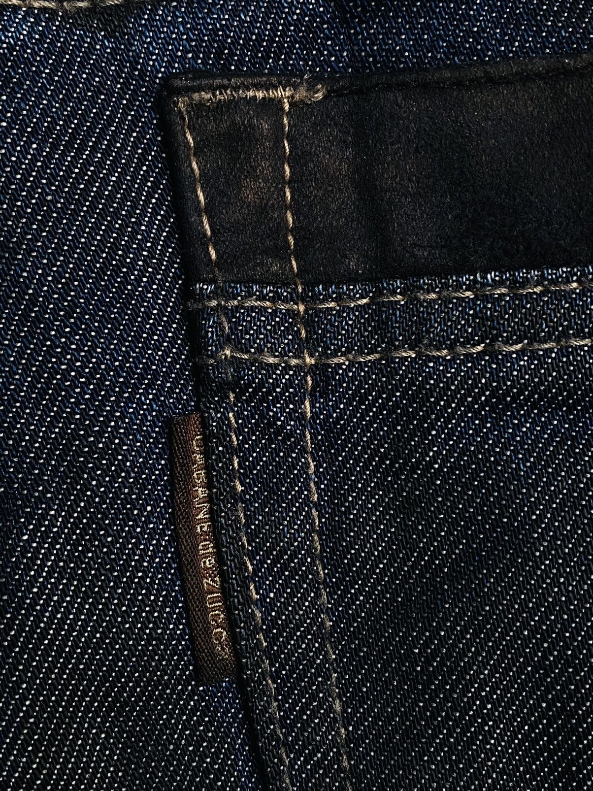 CABANE de ZUCCa Cabane de Zucca Issey Miyake Coated Denim Suede Size US 29 - 14 Thumbnail