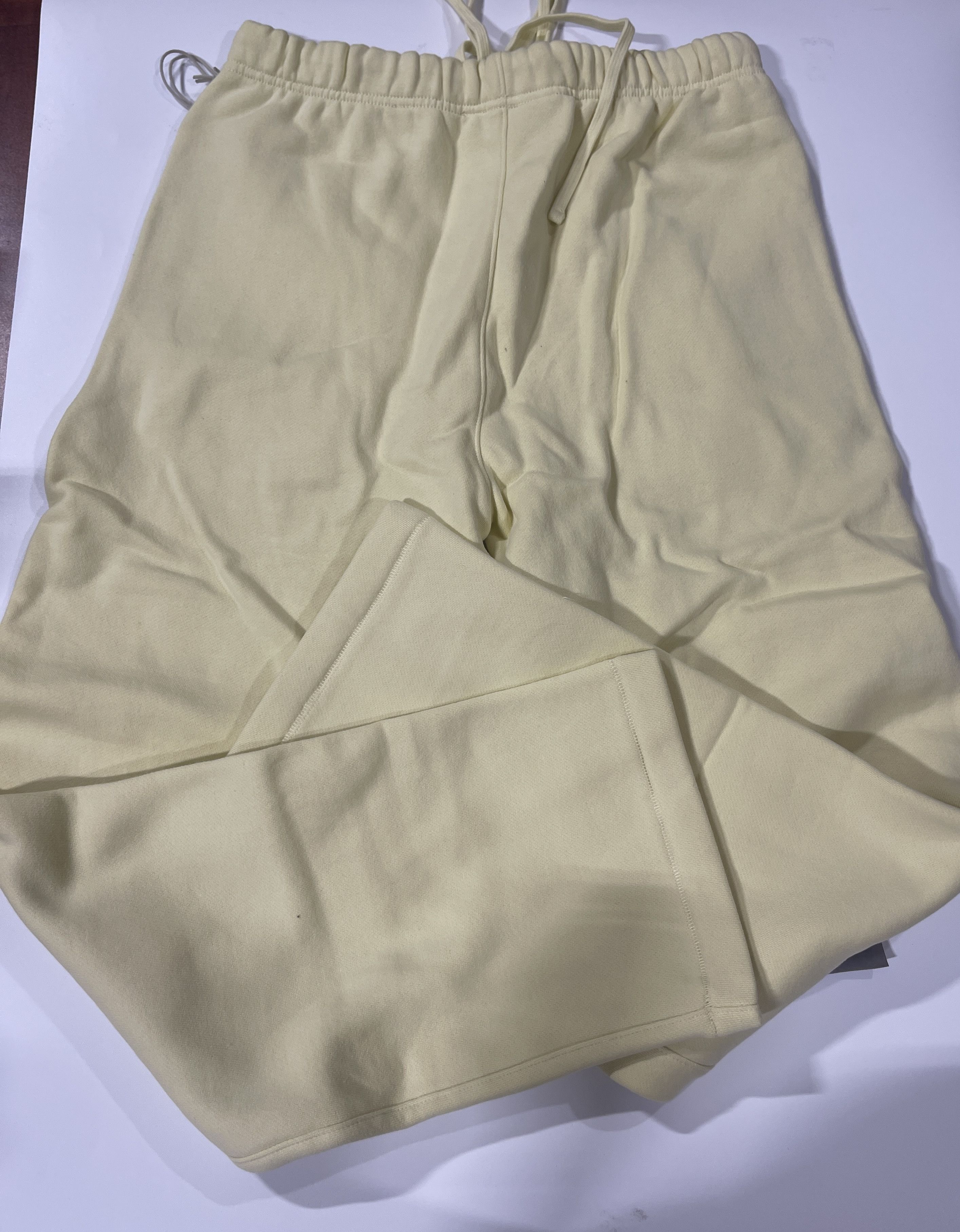 Essentials Fear of God Essentials Relaxed Sweatpant Color Canary Sz (L) Size US 36 / EU 52 - 6 Thumbnail