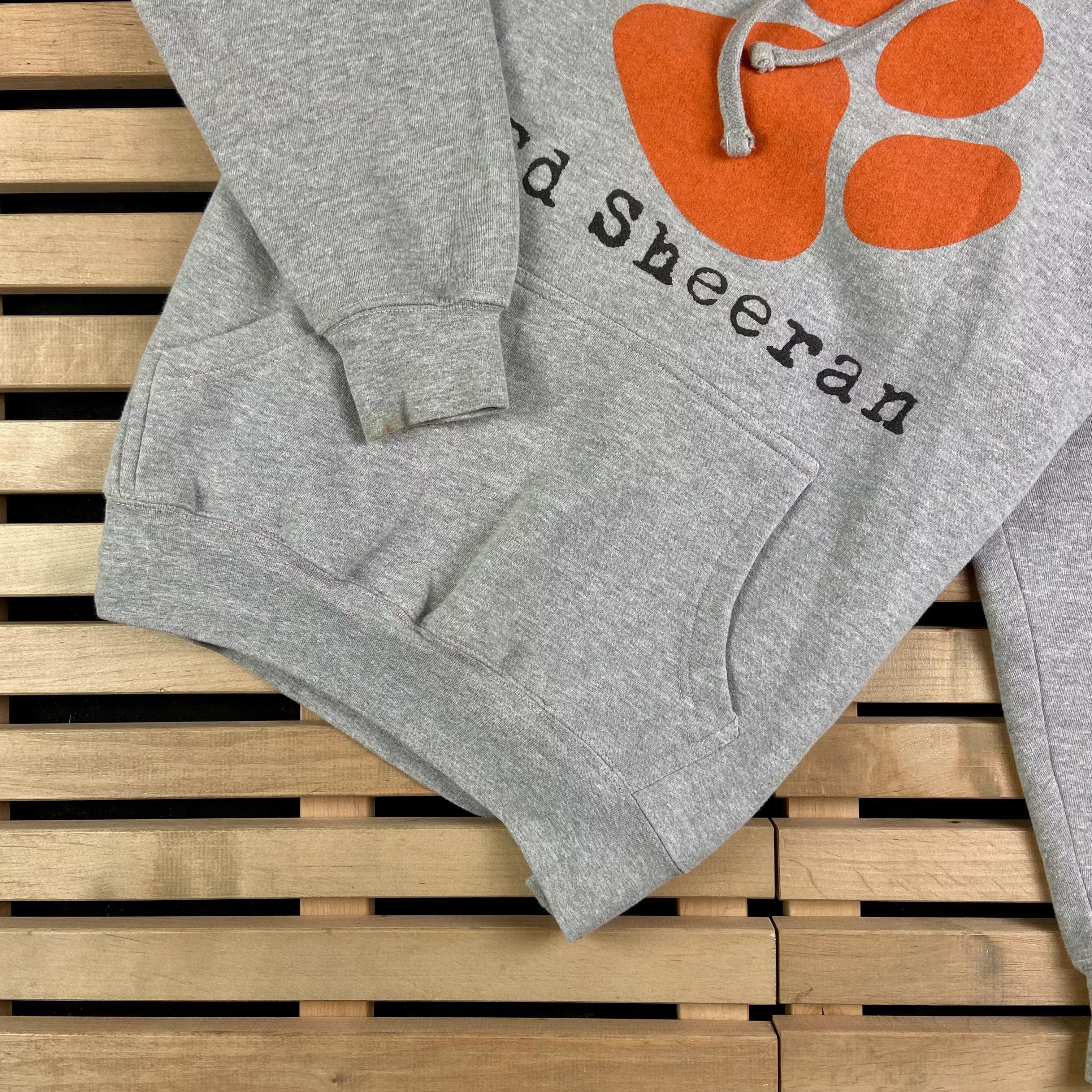 Band Tees × Vintage Mens Hoodies Vintage Ed Sheeran Size L Size US L / EU 52-54 / 3 - 3 Thumbnail