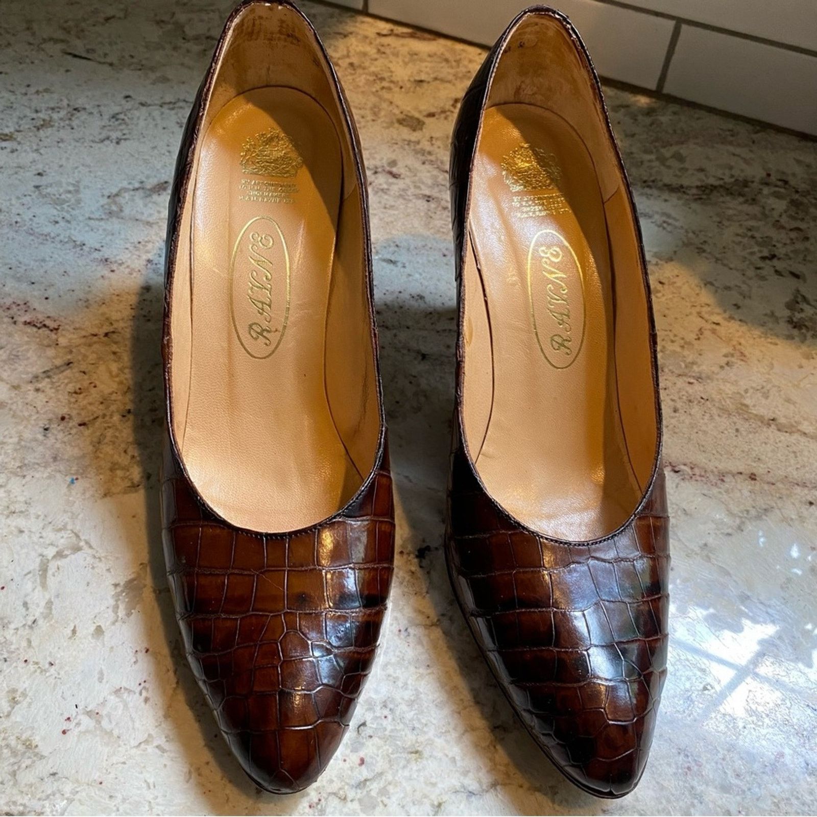 Other Rayne London $540 EVITA Croc Heels sz 9.5 AA EUC Size US 9.5 / IT 39.5 - 3 Thumbnail