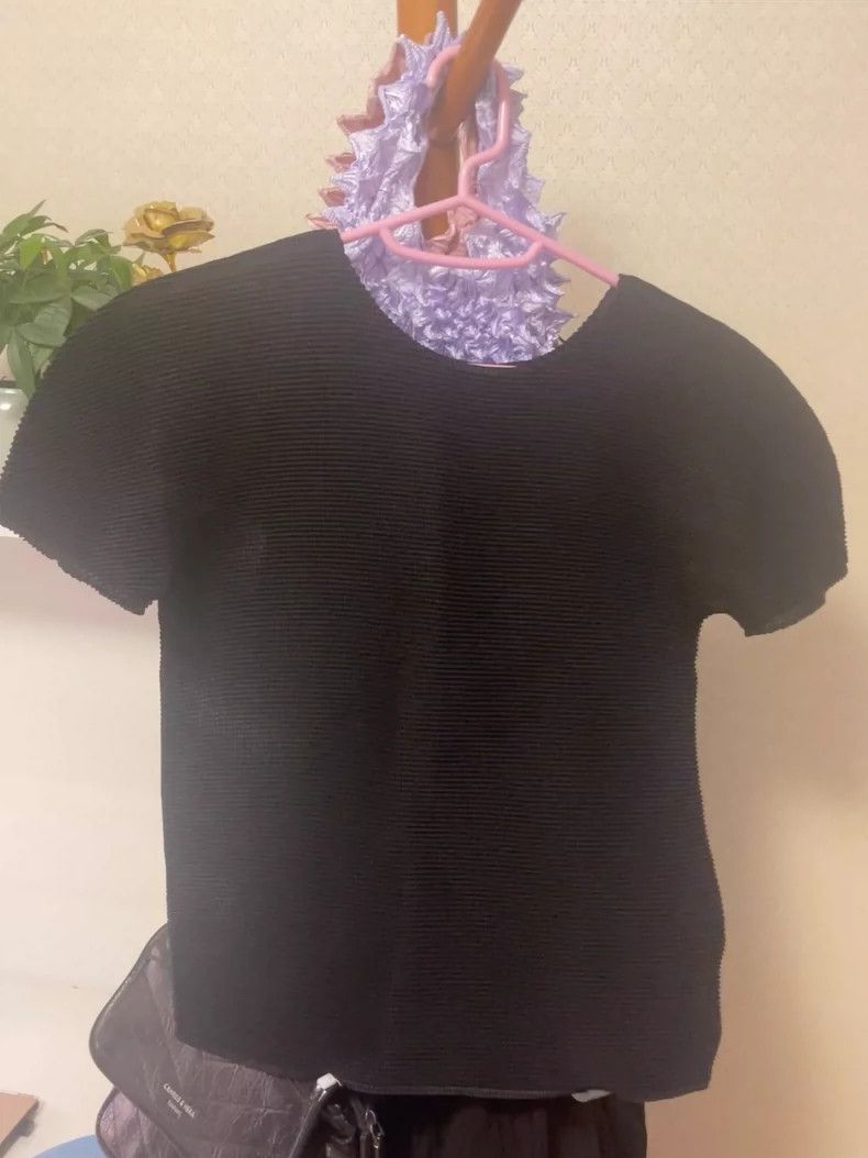 Issey Miyake issey miyake size:one size Round-neck short-sleeved top Size XXS / US 00 / IT 34 - 3 Thumbnail