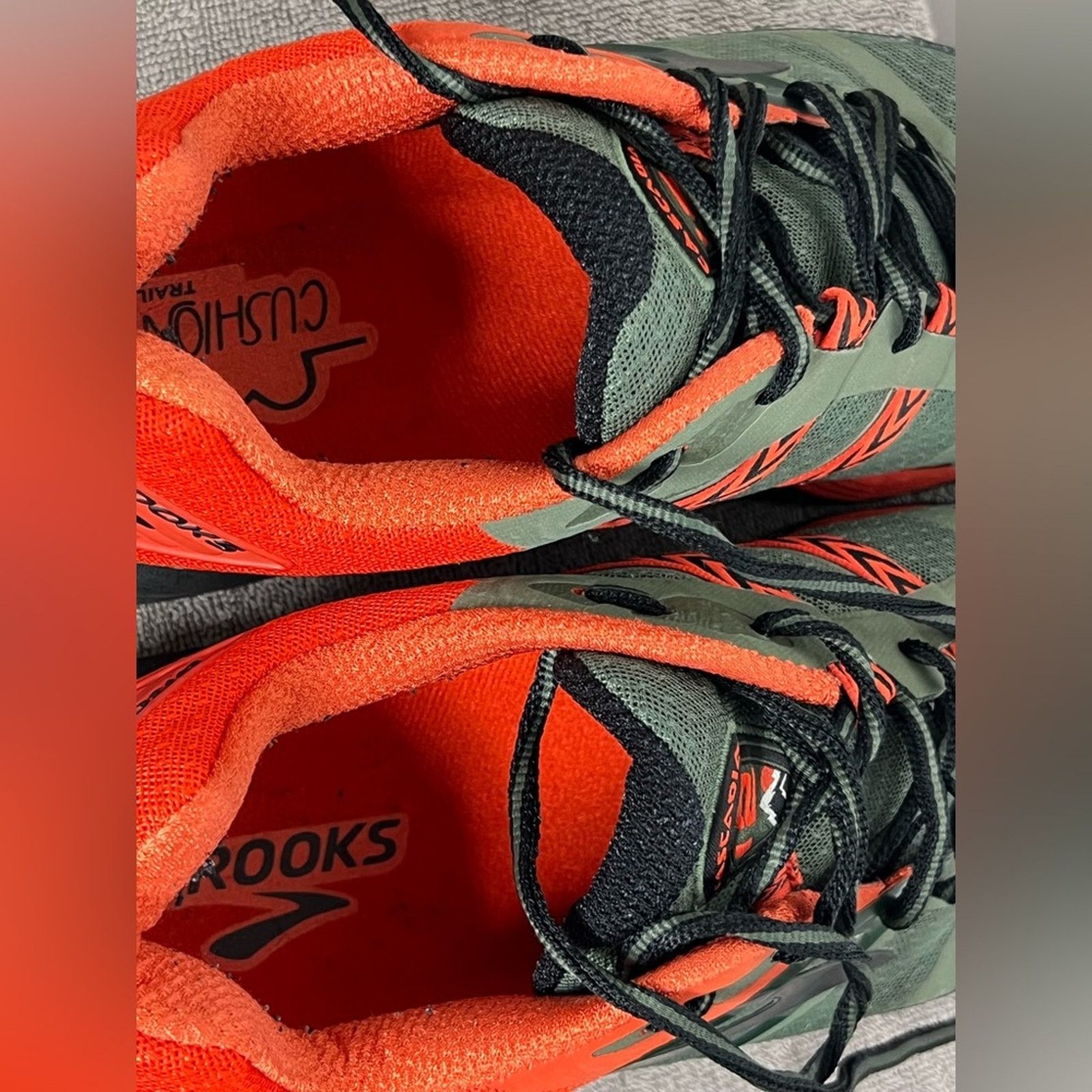 Brooks Men’s Brooks Cascadia 12 Trail Green / Orange Shoes SIZE 11 Size US 11 / EU 44 - 10 Thumbnail