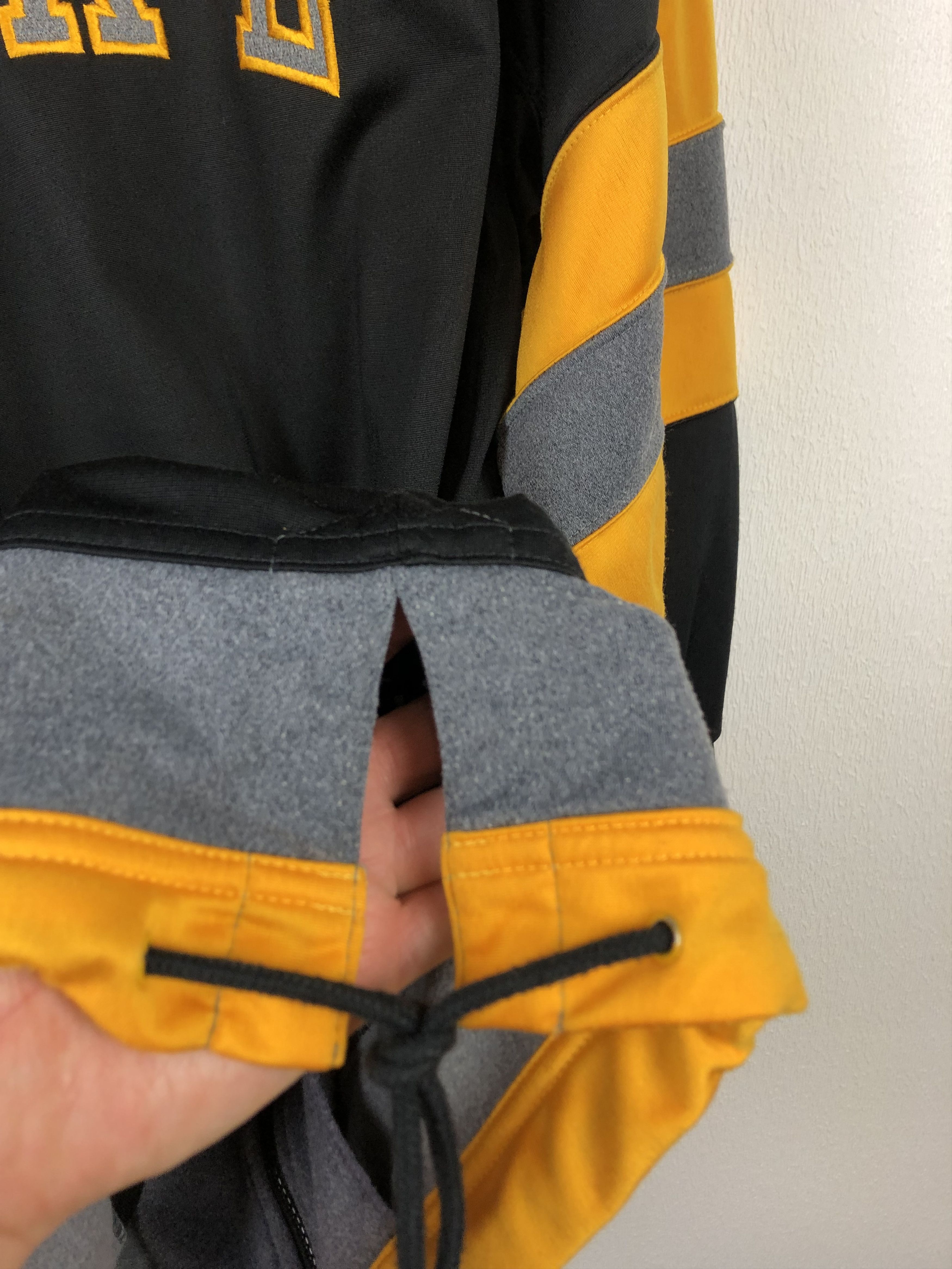 Nike Vintage Nike Swoosh Sweatshirt Jacket Rare Hype Track Top Size US L / EU 52-54 / 3 - 11 Thumbnail