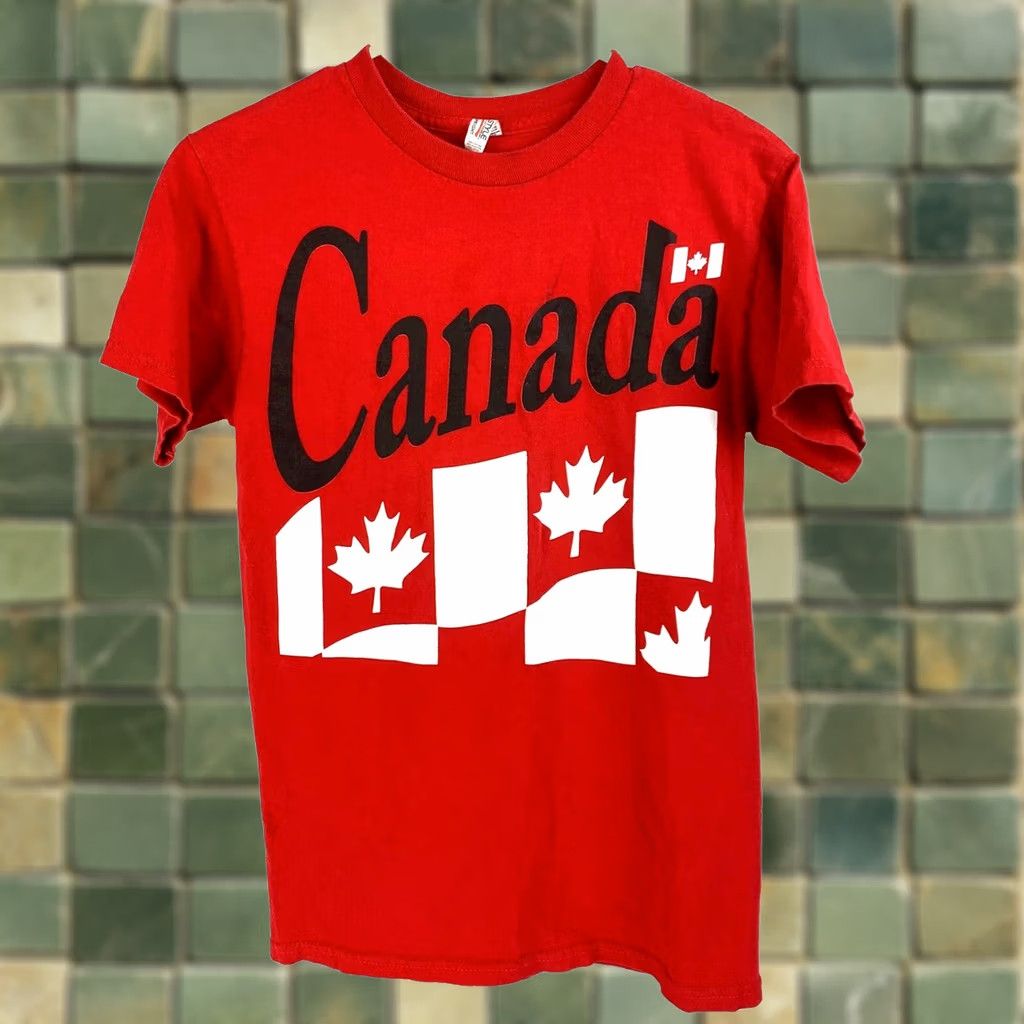 Vintage Alstyle Red White Black Canada Tee T-Shirt Small Mens Short Sleeve 100% Cotton Red Canada Tees Shirt Size US S / EU 44-46 / 1 - 1 Thumbnail
