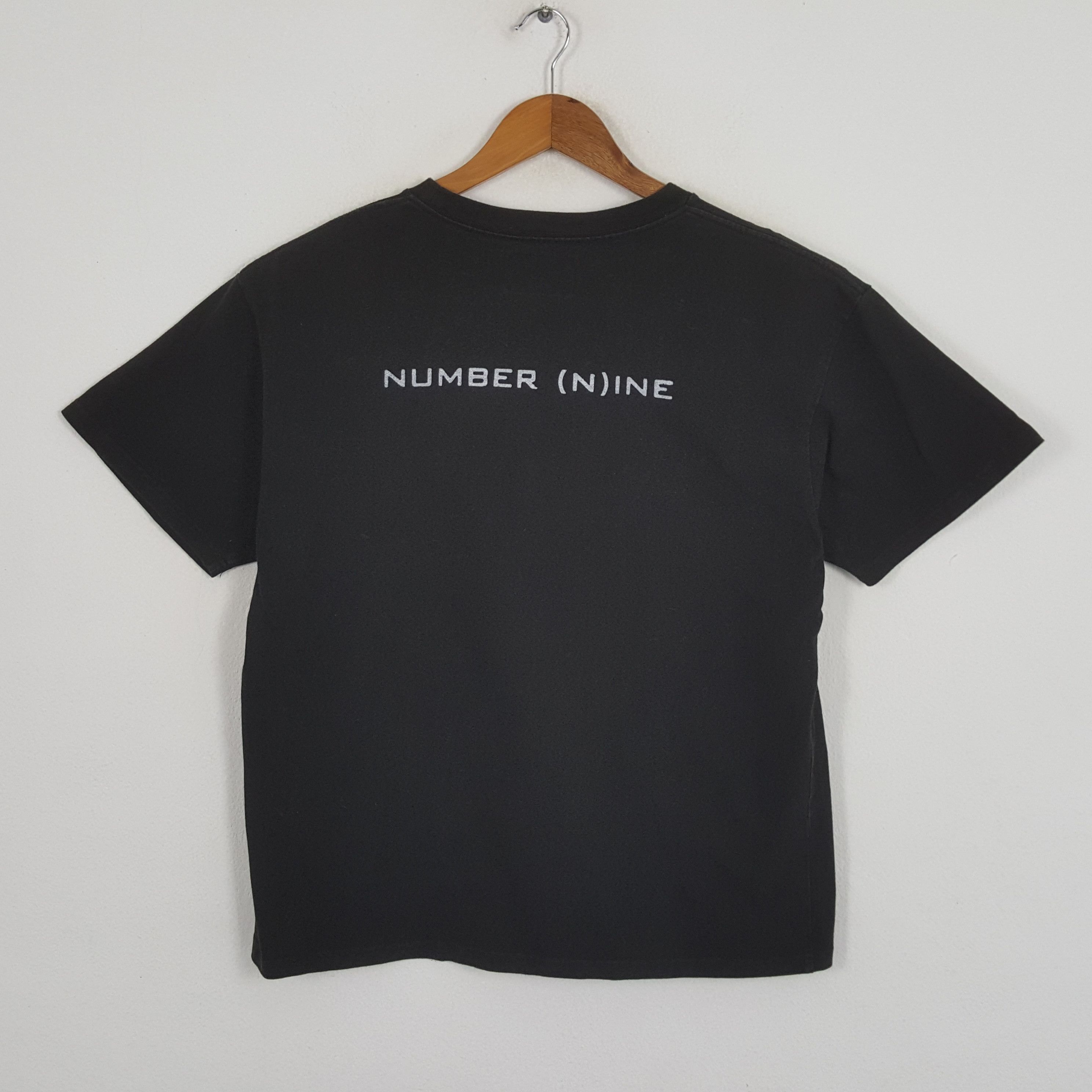 Japanese Brand × Number (N)ine × Vintage Vintage NUMBER (N)INE Japanese Fashion Brand T-Shirts Size US L / EU 52-54 / 3 - 1 Thumbnail