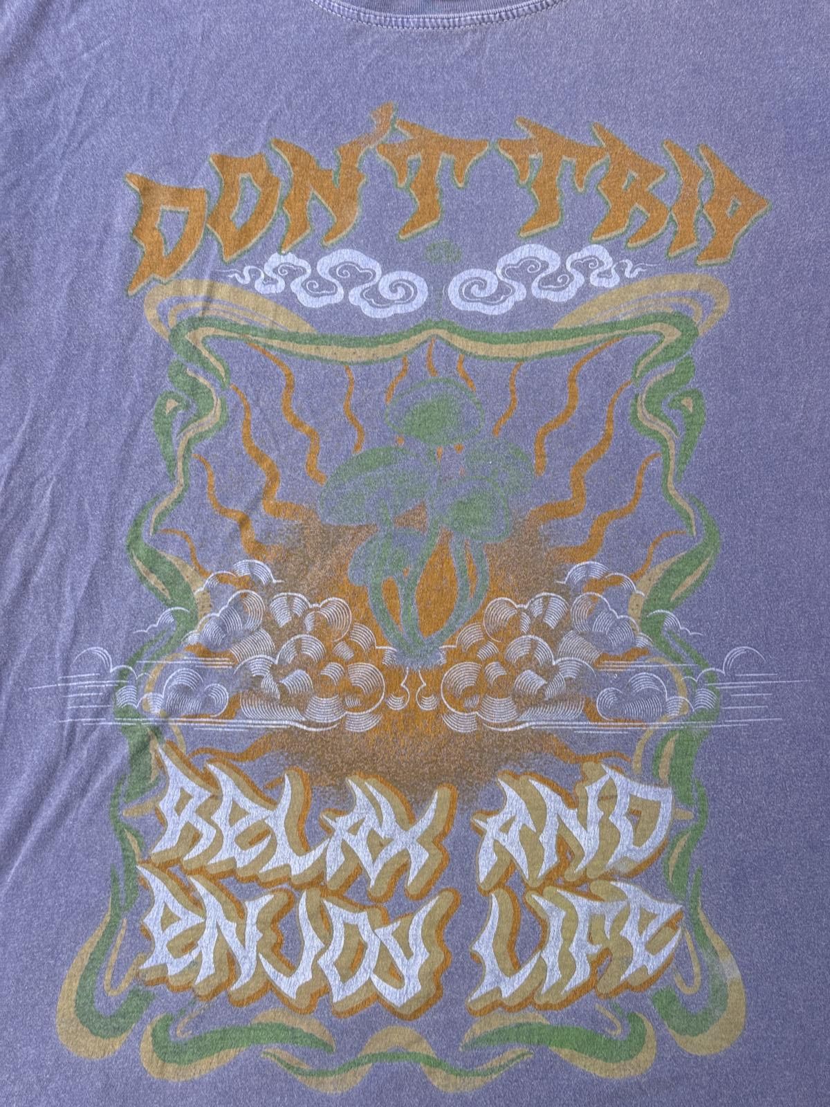 Designer Don't Trip T-shirt Urban Outfitters Project Social T Tee OS Size US M / EU 48-50 / 2 - 3 Thumbnail