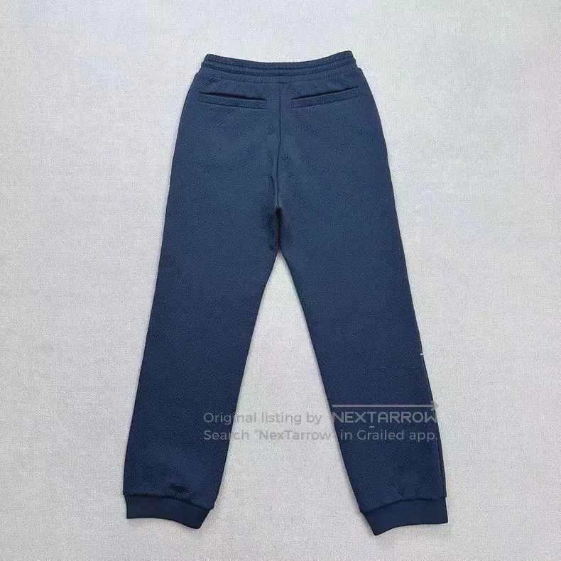 Other Louis Vuitton embossed all. Size US 30 / EU 46 - 2 Thumbnail
