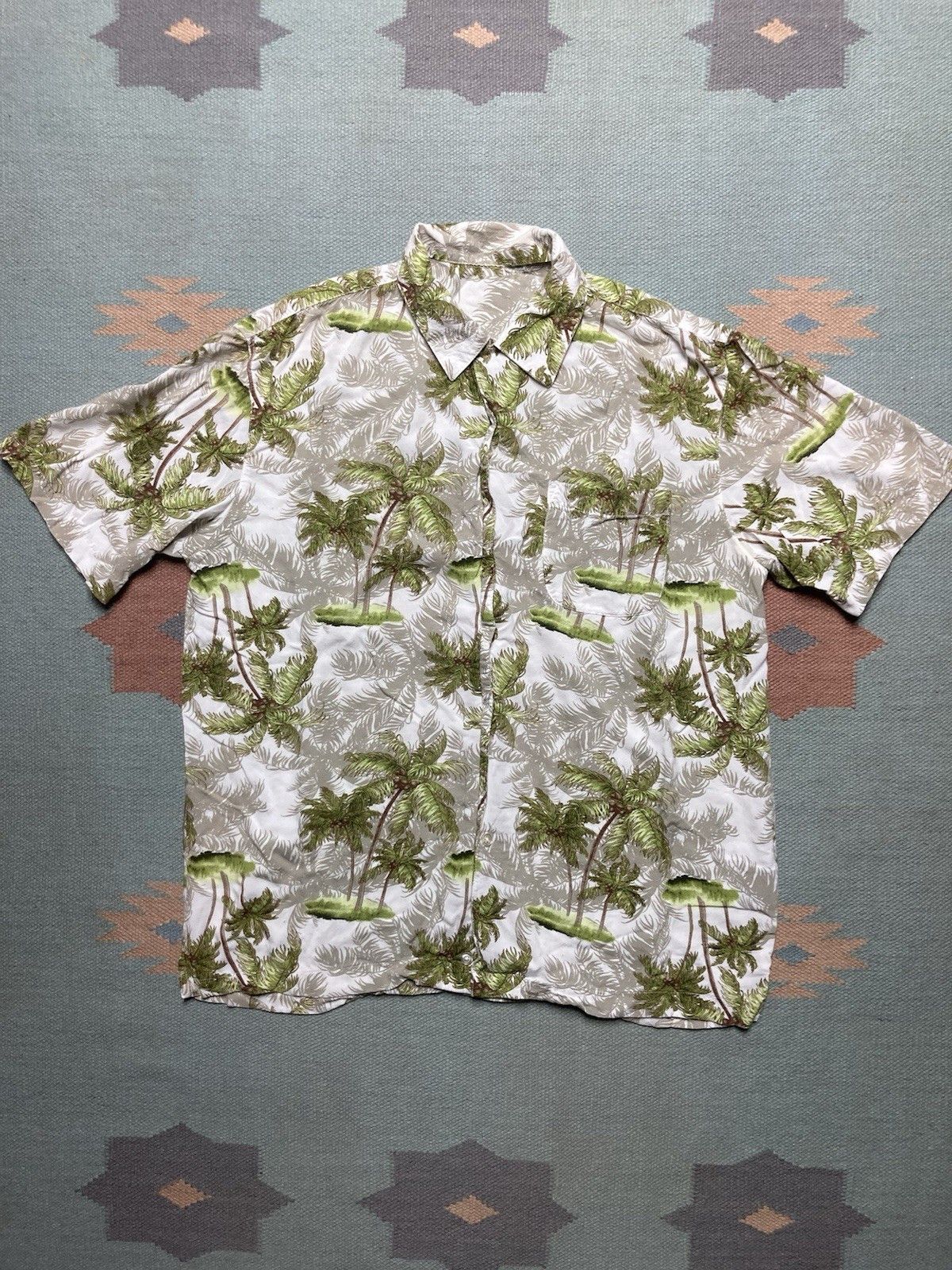 Vintage rayon loop collar hawaiian shirt 90s palm trees large Size US L / EU 52-54 / 3 - 1 Thumbnail