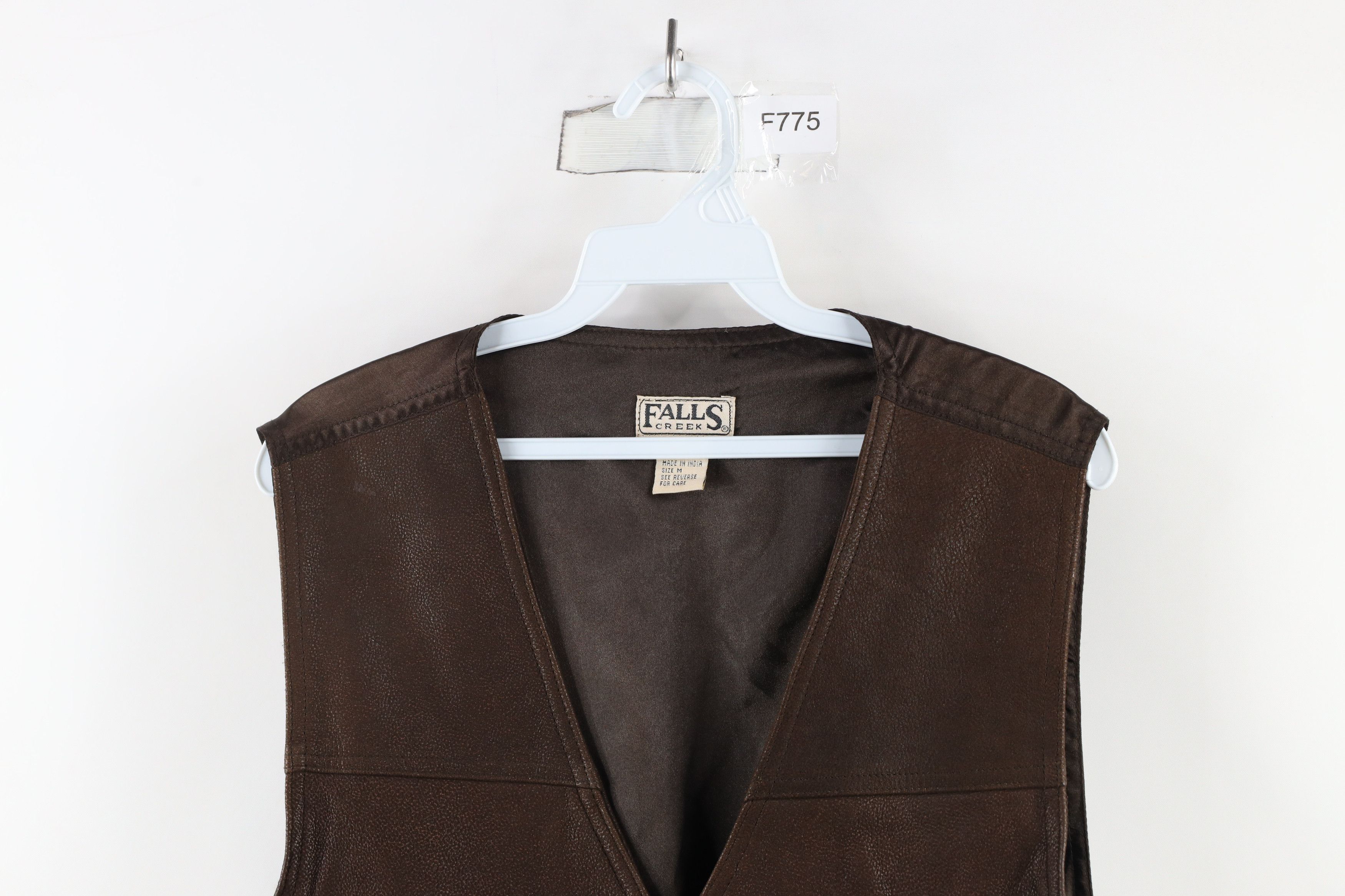 Vintage Vintage 90s Streetwear Buckle Back Western Rodeo Vest Jacket Size US M / EU 48-50 / 2 - 2 Thumbnail