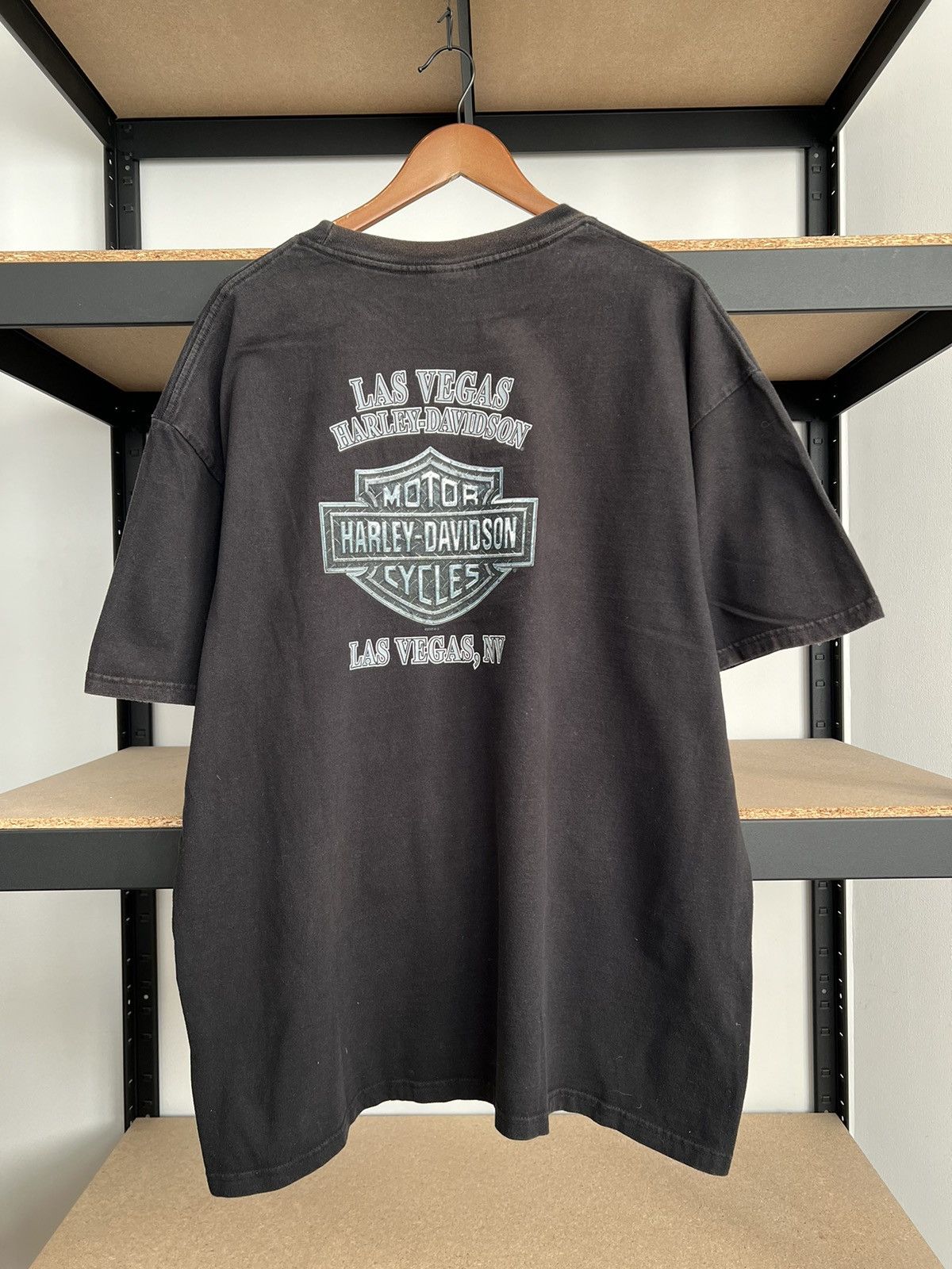 Harley Davidson Vintage 2009 Harley Davidson Wolf Pocket Las Vegas T-shirt Size US XXL / EU 58 / 5 - 2 Thumbnail