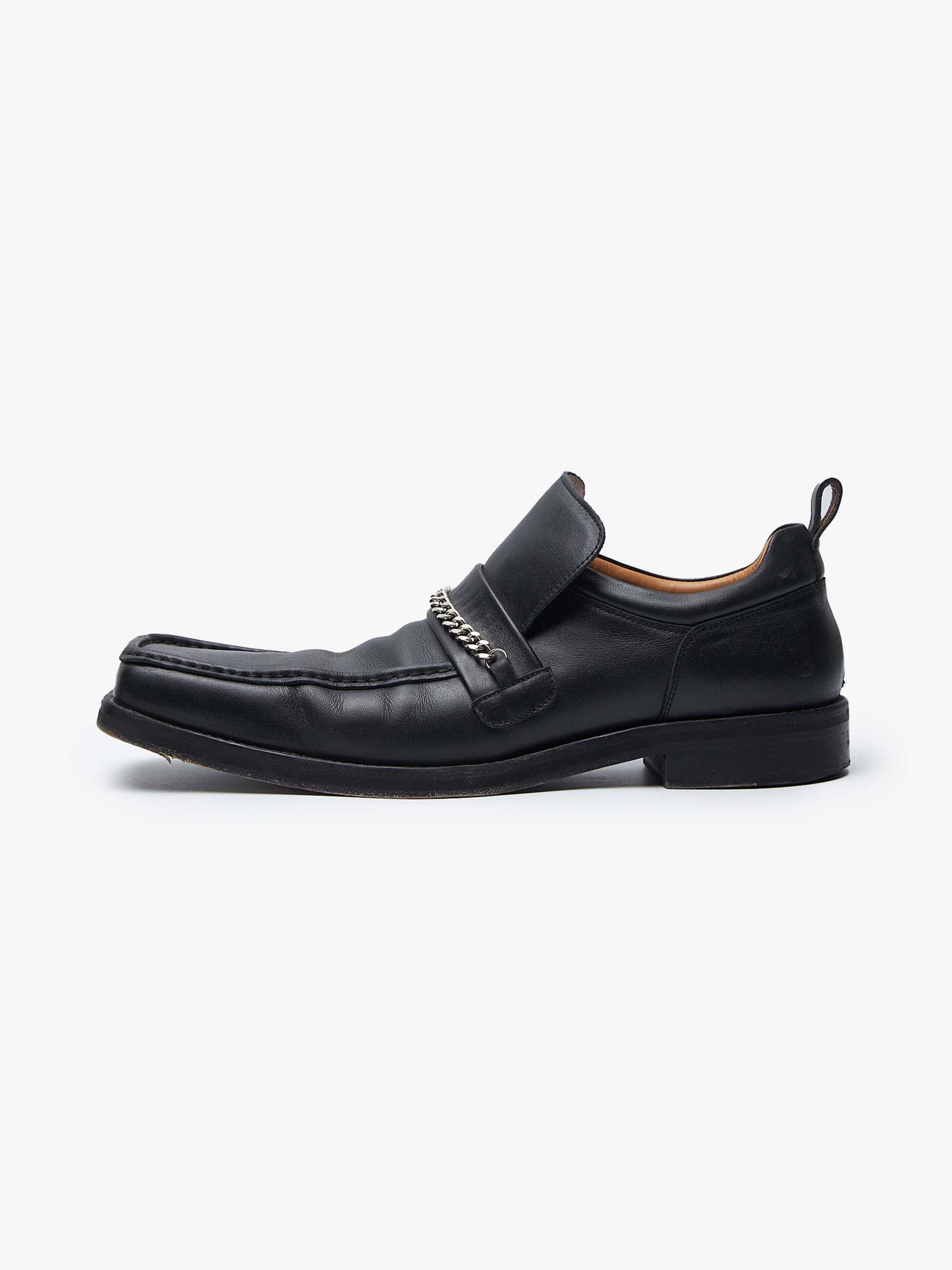image of Martine Rose Black Square Pointed Chain Detailed Massive Leather Loafers, Men's (Size 9)