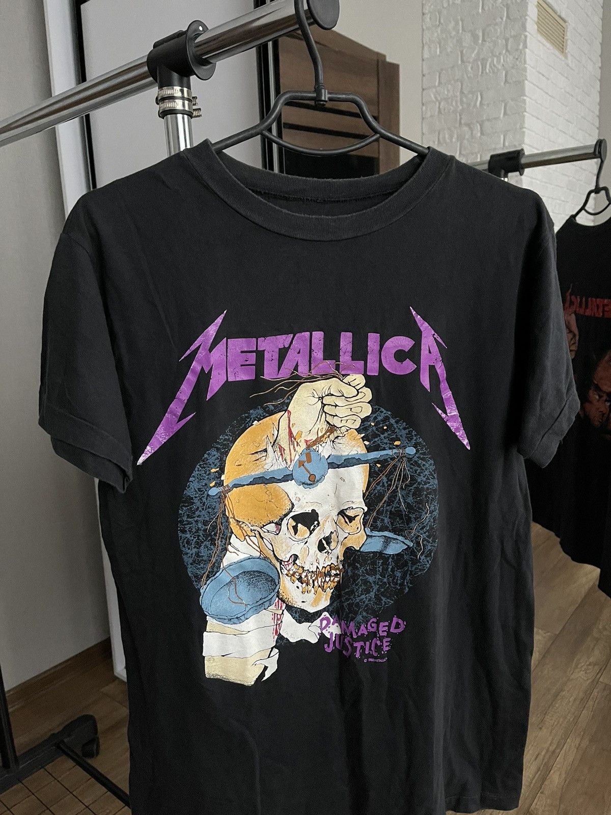 Band Tees 1988 Metallica Damaged Justice Hammer Vintage Band T-Shirt Size US L / EU 52-54 / 3 - 3 Thumbnail
