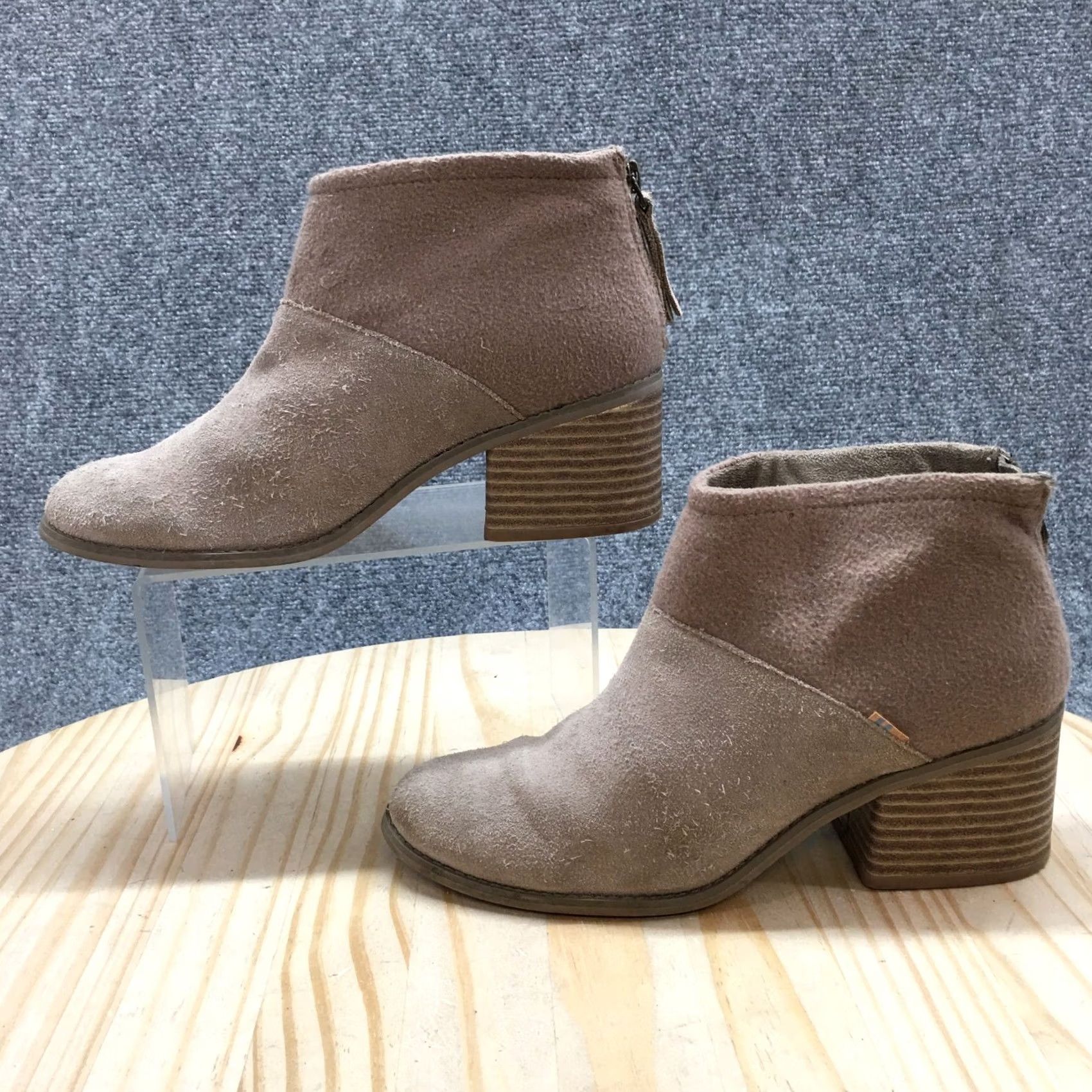 Toms TOMS Boots Womens 8 Lacy Casual Back Zip Ankle Bootie Taupe Suede Heels Size US 8 / IT 38 - 3 Thumbnail