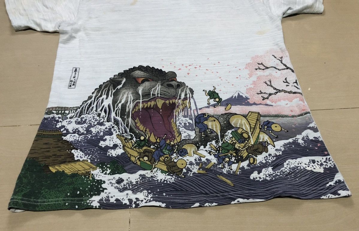 Vintage Vintage Godzilla Toho shirt Size US L / EU 52-54 / 3 - 3 Thumbnail