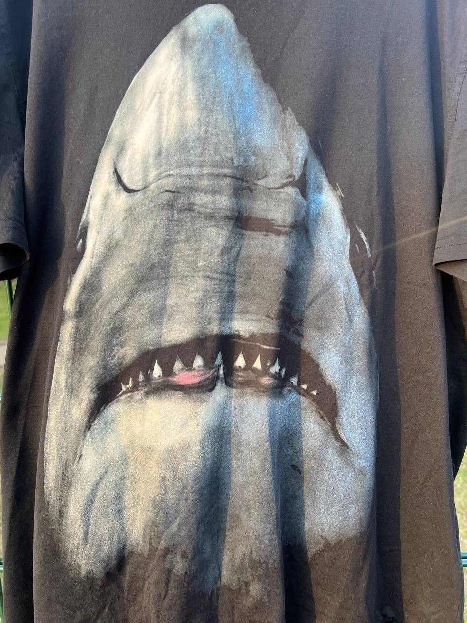 Givenchy Givenchy Shark Print T-Shirt Black Size US XXL / EU 58 / 5 - 3 Thumbnail