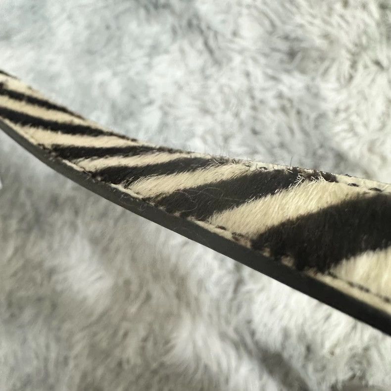 Yves Saint Laurent Saint Laurent 14ss zebra three-button belt 2502-Nextarrow Size ONE SIZE - 5 Thumbnail