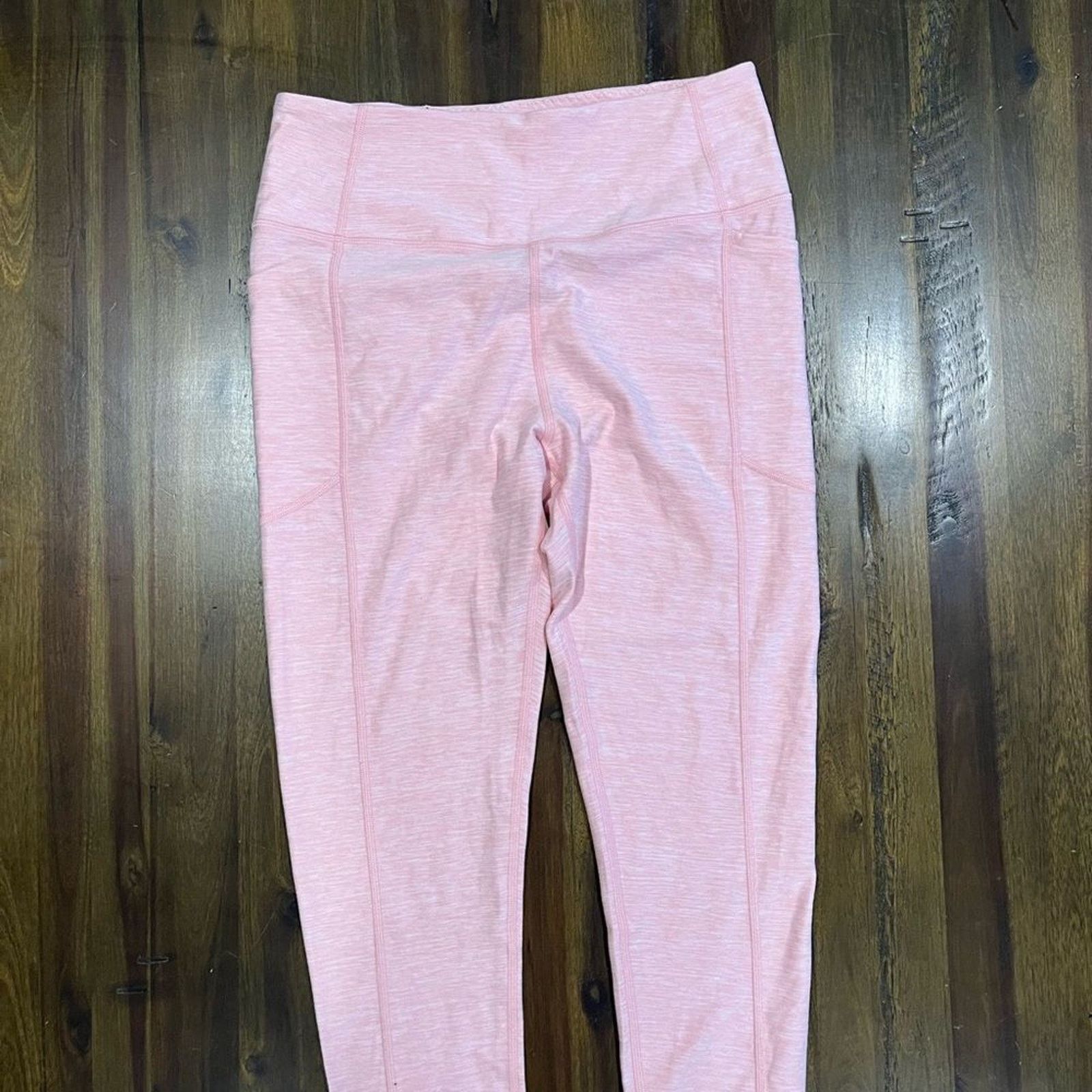 Victoria's Secret NWOT Victoria's Secret Athletic Ankle Length Leggings Sz 12 Size 34" / US 12 / IT 48 - 3 Thumbnail
